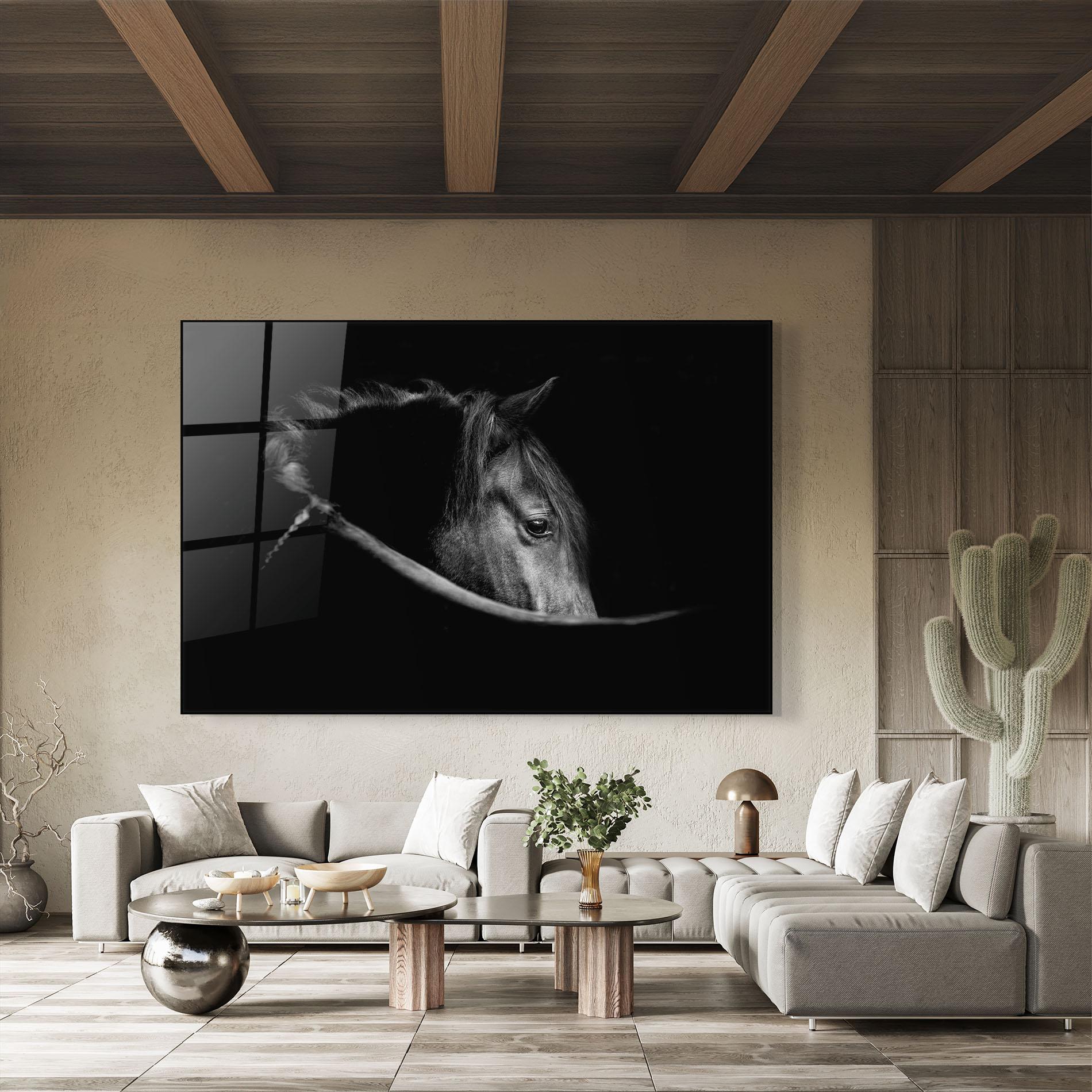 Tablou Sticla Black Horse Looking mockup 8