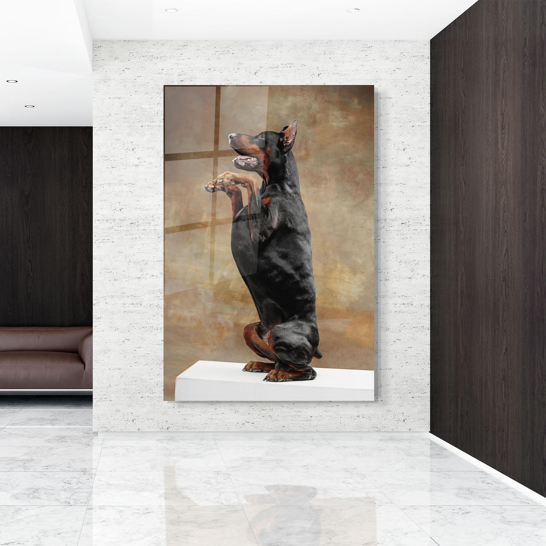 Tablou Sticla Doberman Standing mockup 9