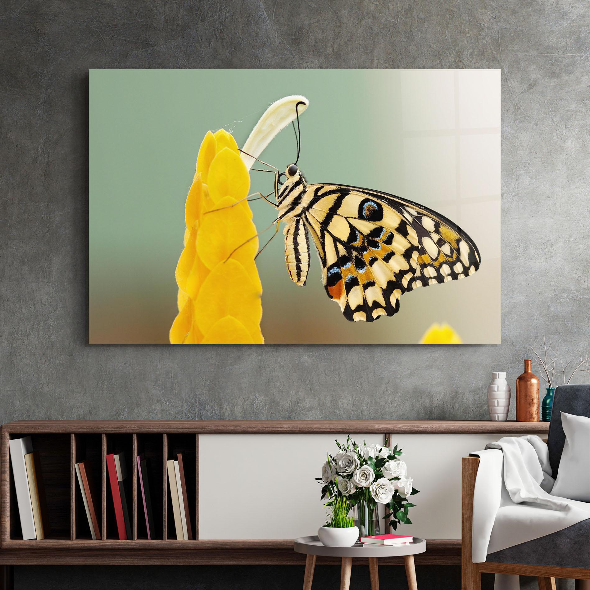 Tablou Sticla Cream Yellow Butterfly mockup 2