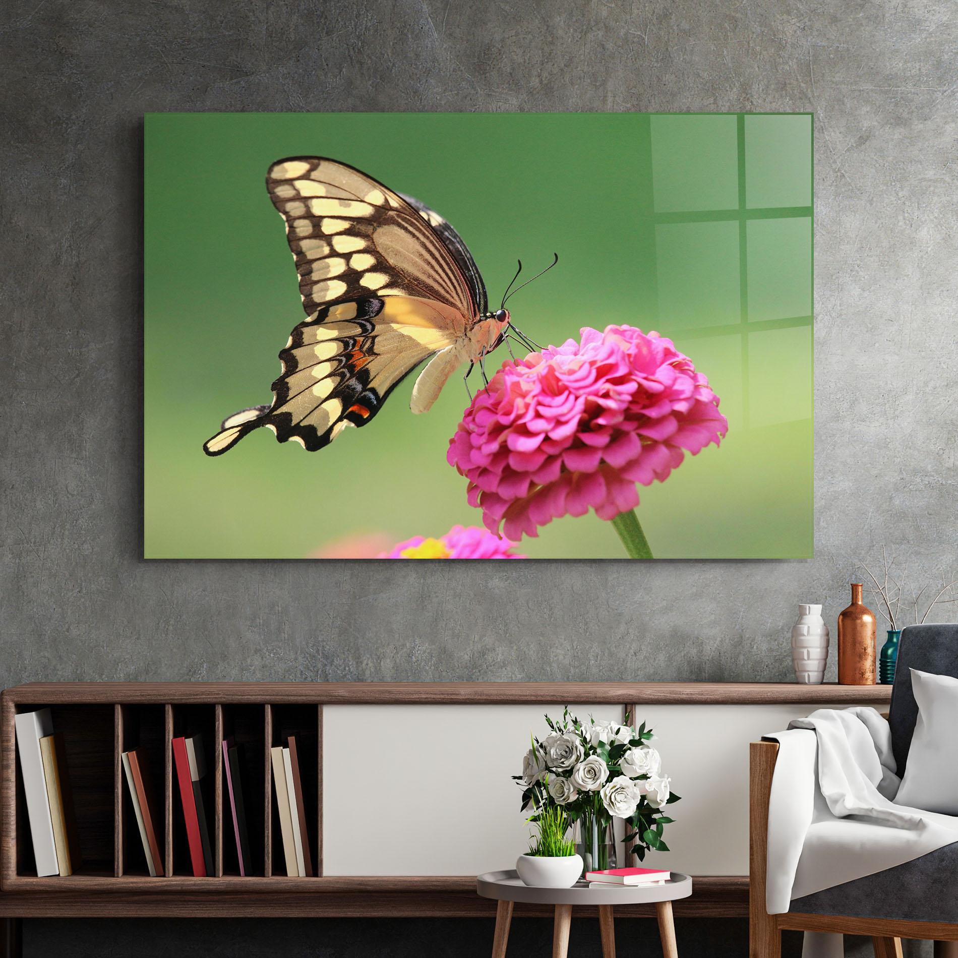 Tablou Sticla Cute Cream Butterfly mockup 2