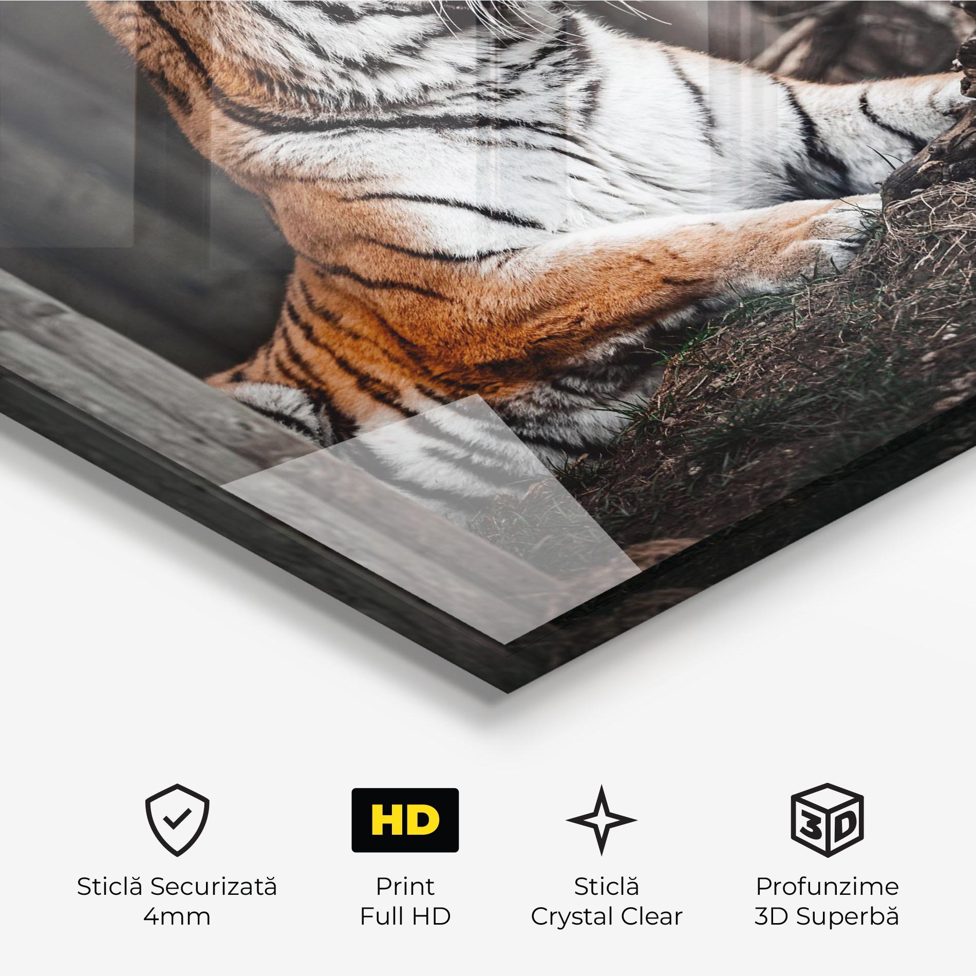 Tablou Sticla Forest Tiger mockup 3