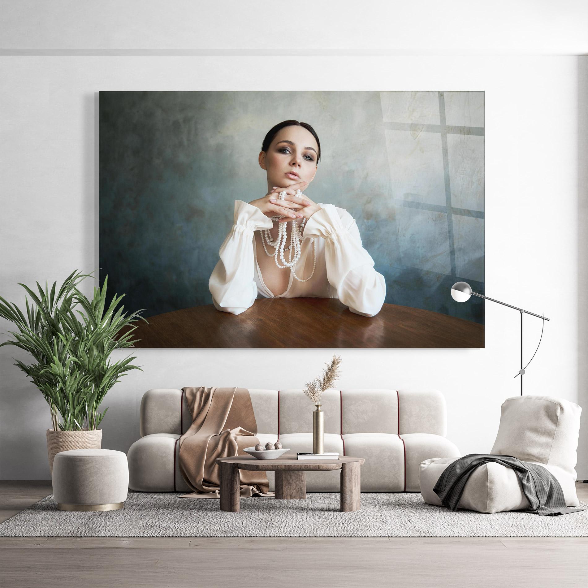 Tablou Sticla Girl White Pearls mockup 9