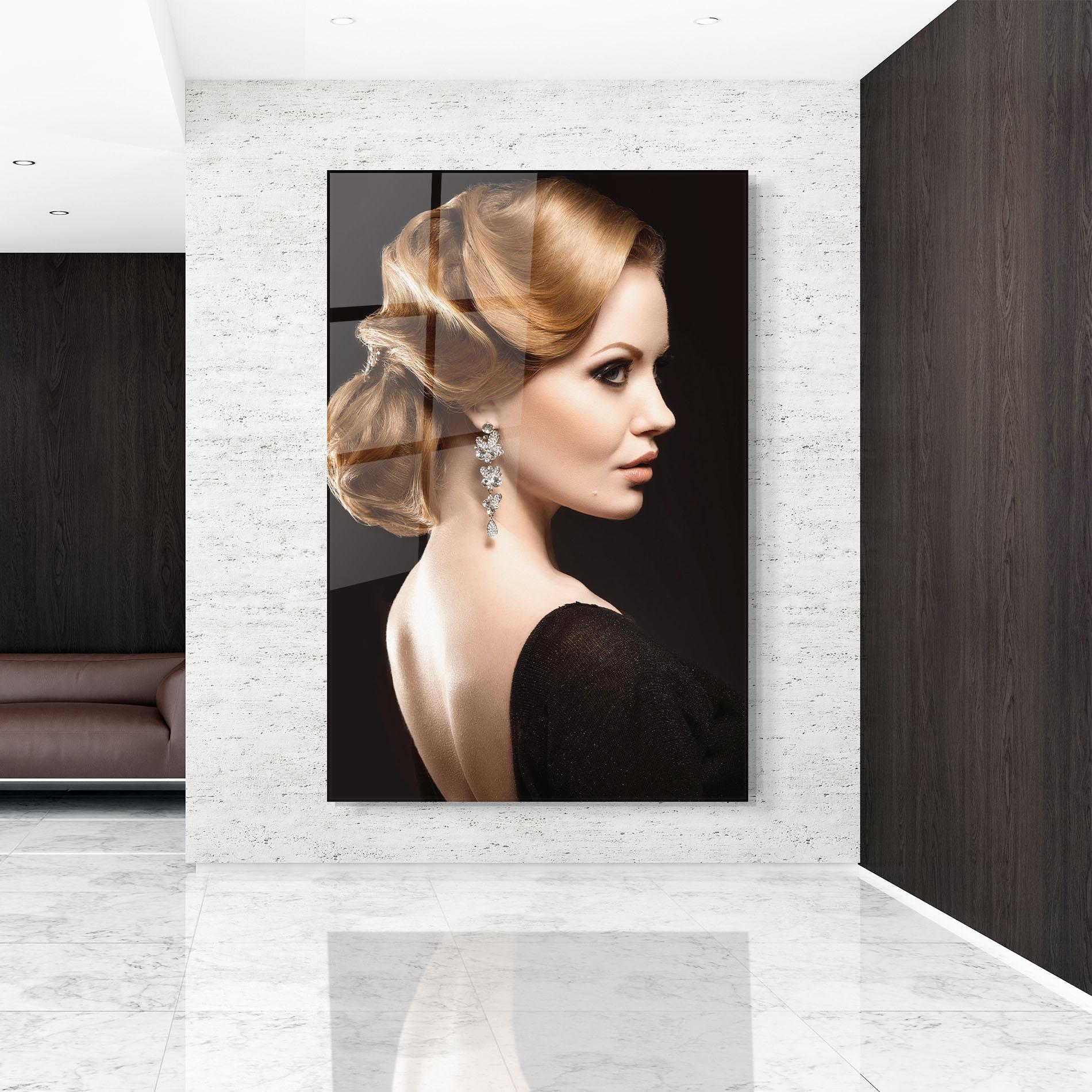 Tablou Sticla Elegant Earrings mockup 9