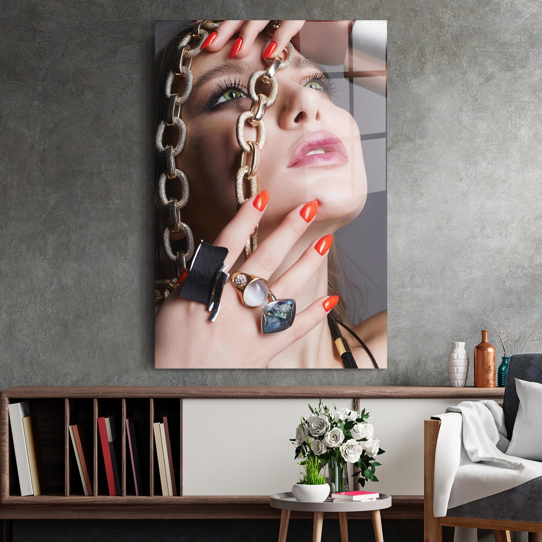 Tablou Sticla Big Chain Woman mockup 2