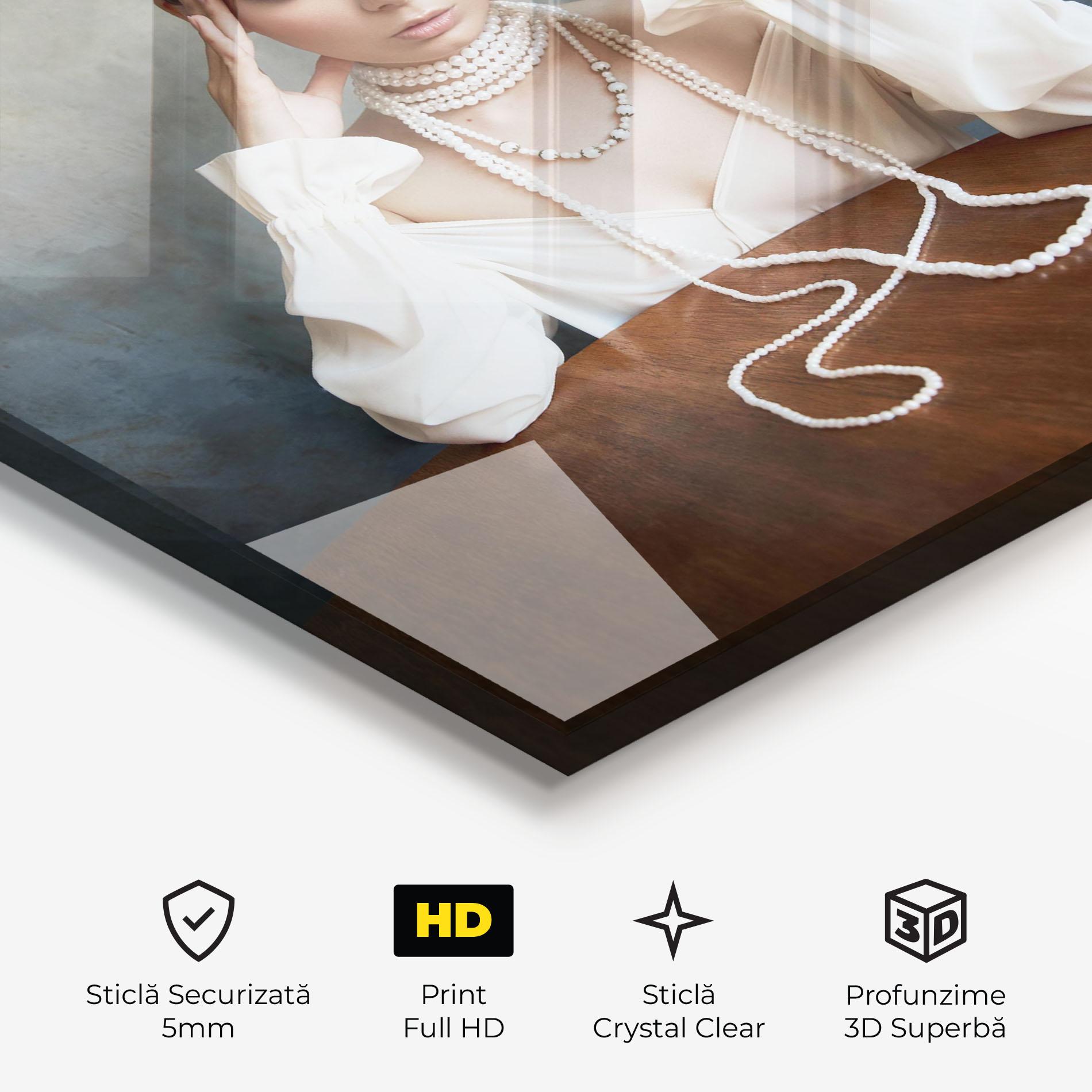 Tablou Sticla Boho Clothing Necklace mockup 3