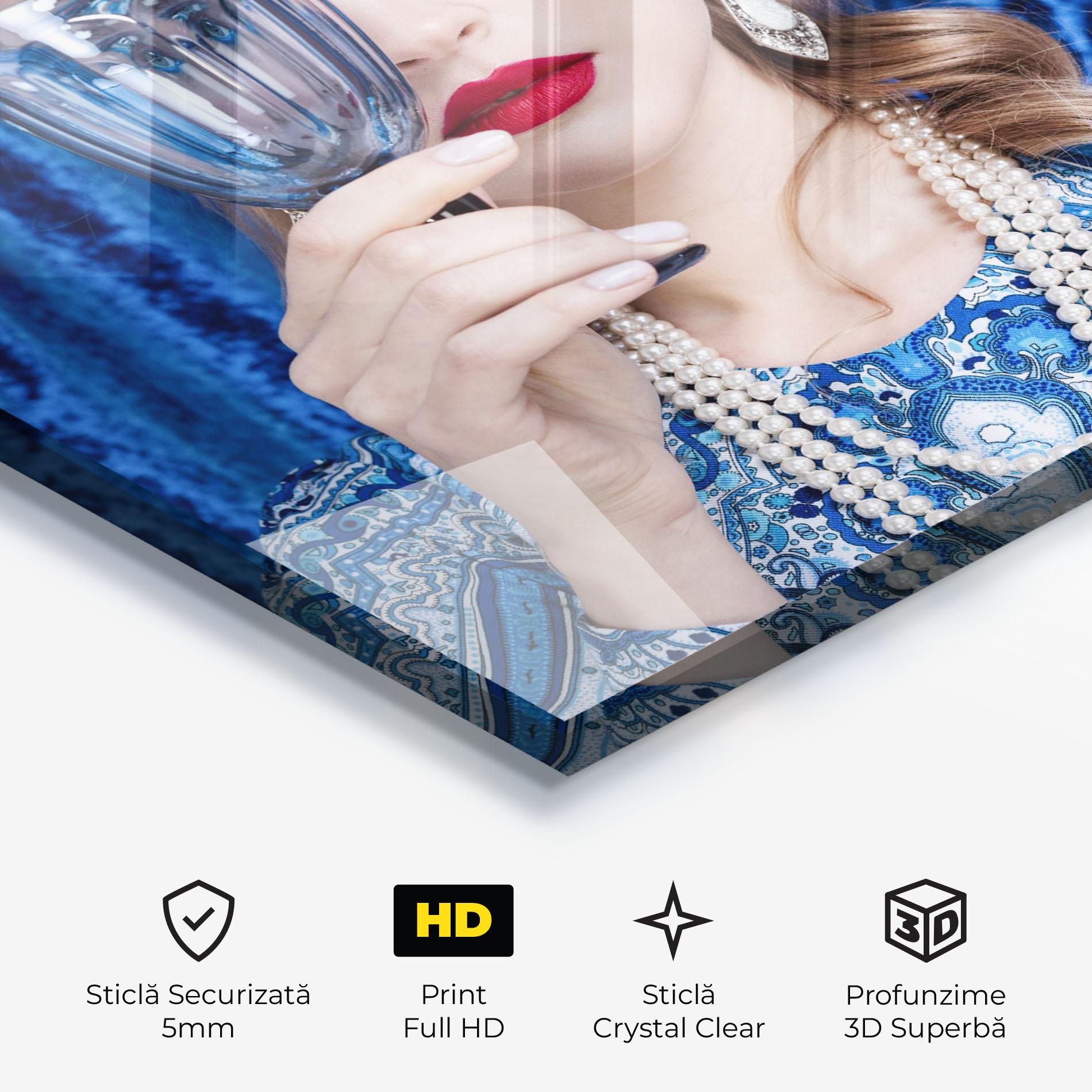 Tablou Sticla White Pearls On Blue mockup 3