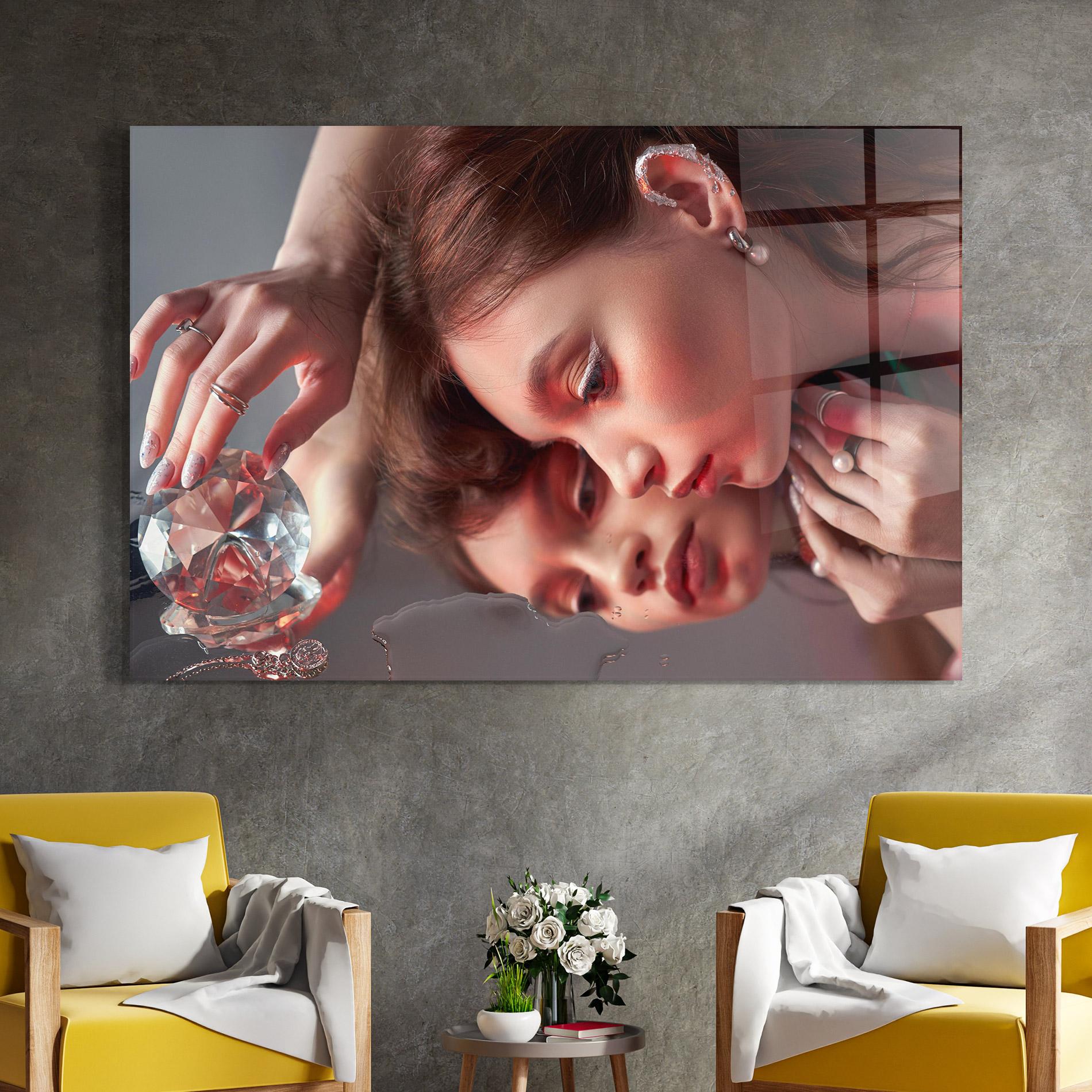 Tablou Sticla Big Diamond Hand mockup 4