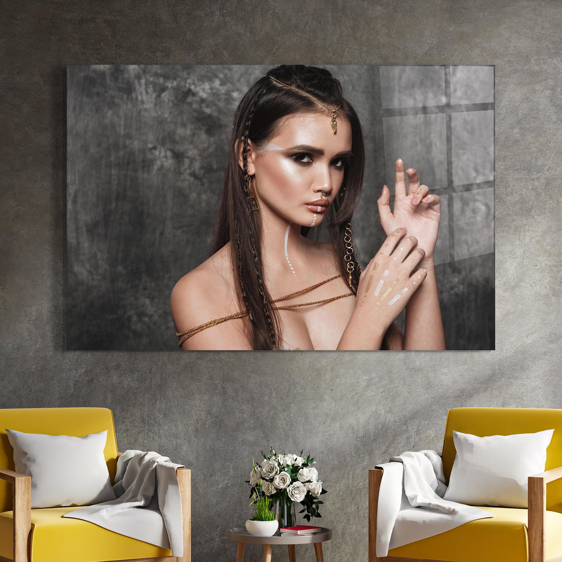 Tablou Sticla Gold Hair Accessory mockup 4