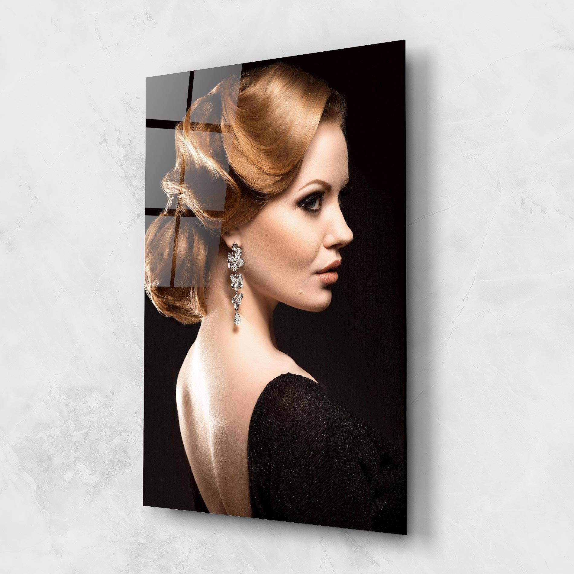 Tablou Sticla Elegant Earrings mockup 1