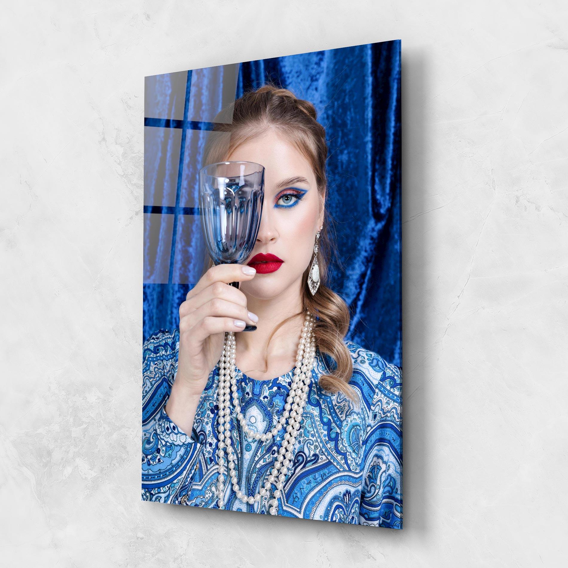 Tablou Sticla White Pearls On Blue mockup 1