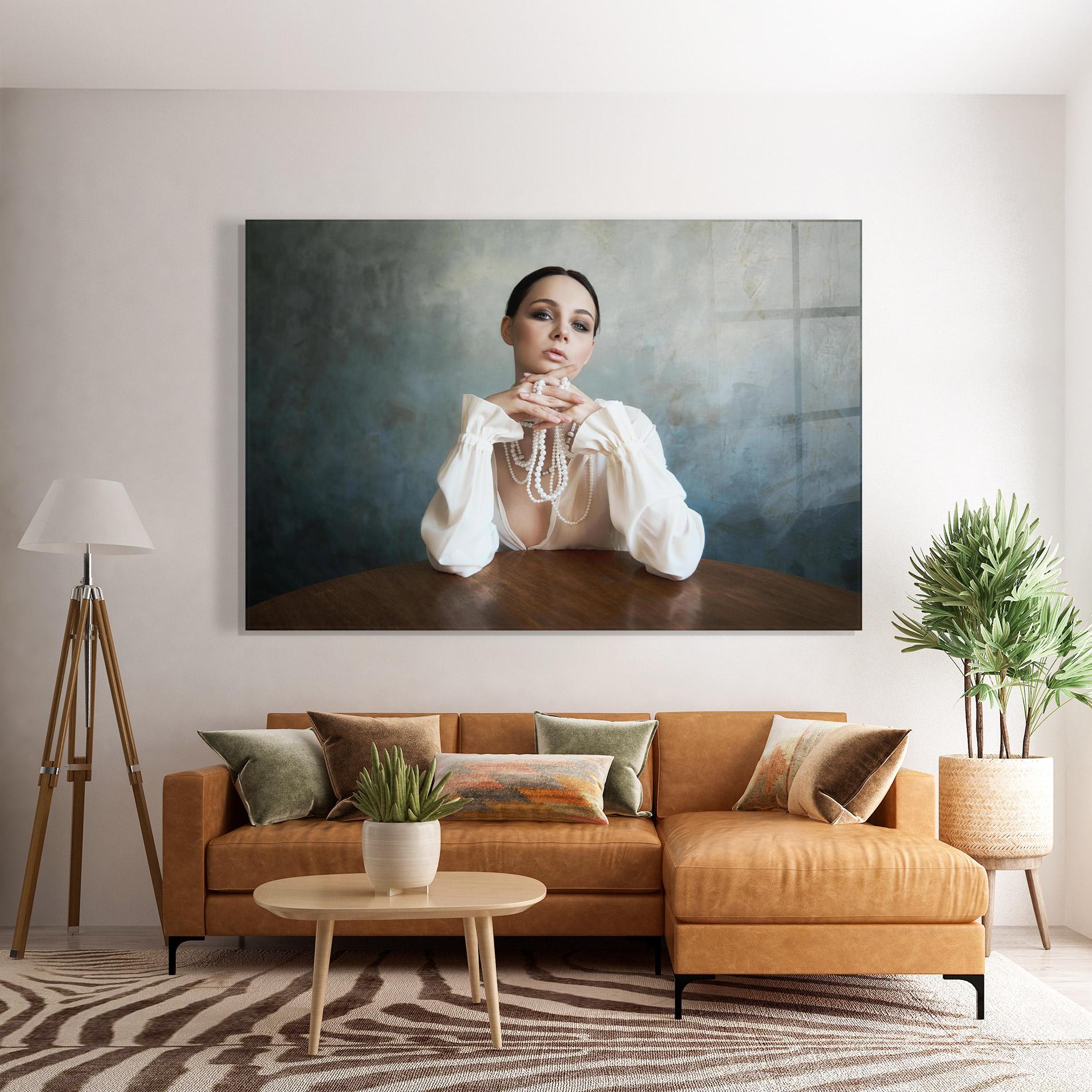 Tablou Sticla Girl White Pearls mockup 7