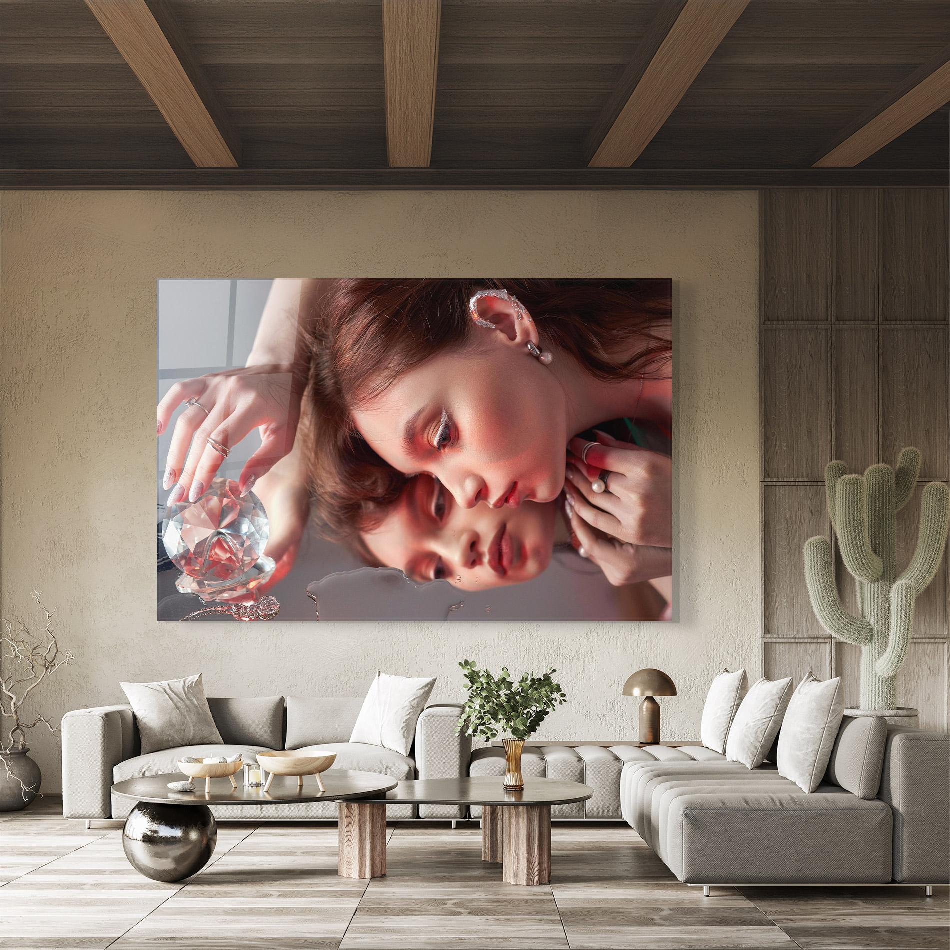 Tablou Sticla Big Diamond Hand mockup 8