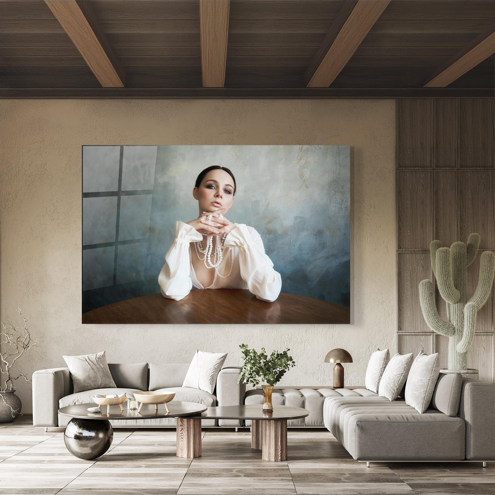 Tablou Sticla Girl White Pearls mockup 8