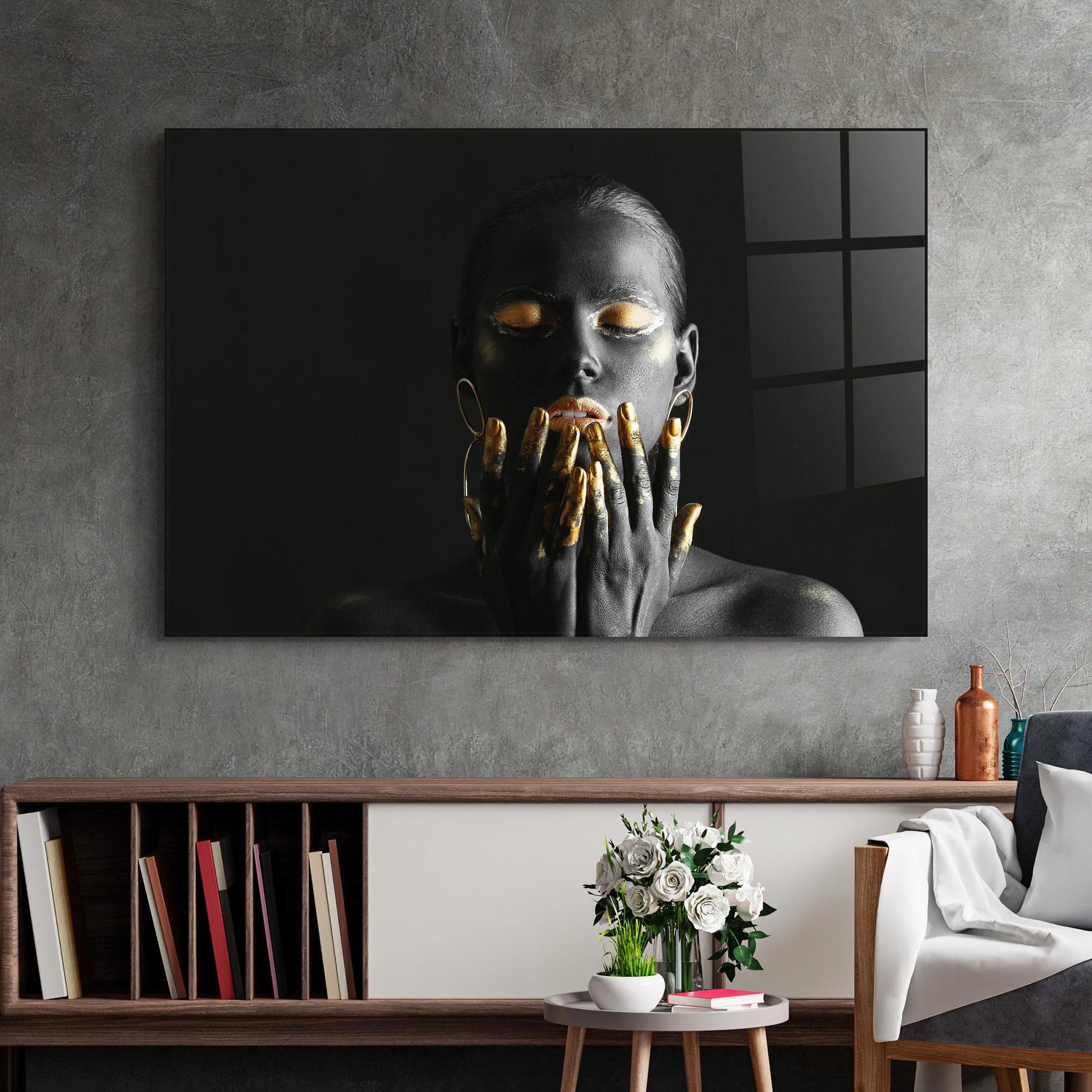 Tablou Sticla Black Golden Makeup mockup 2