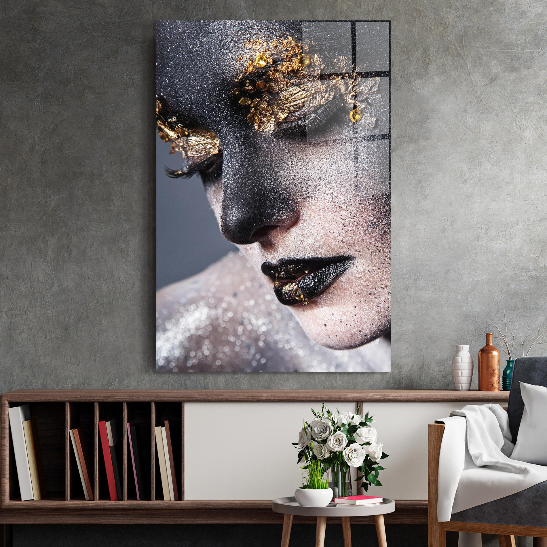 Tablou Sticla Beautiful Gold Artistic Makeup mockup 2