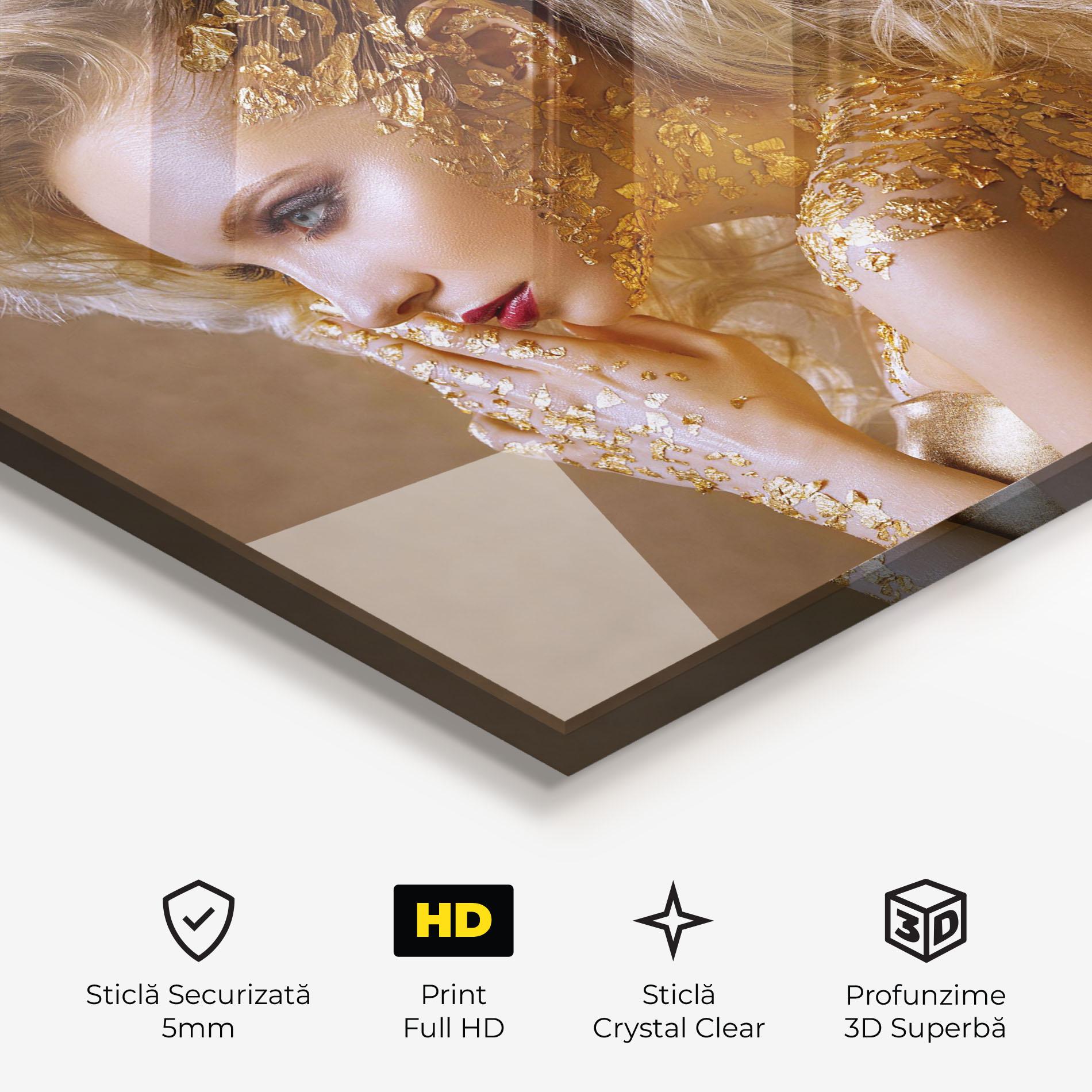Tablou Sticla Gold Paper Makeup mockup 3