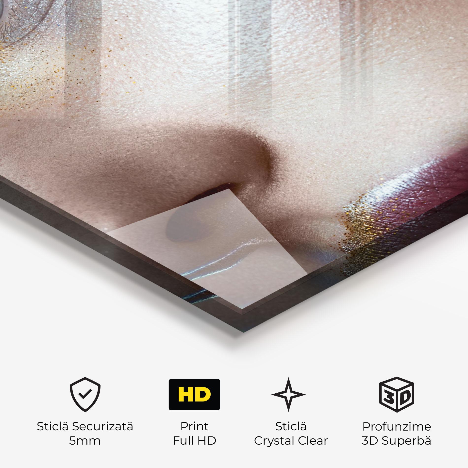 Tablou Sticla Golden Silver Makeup mockup 3