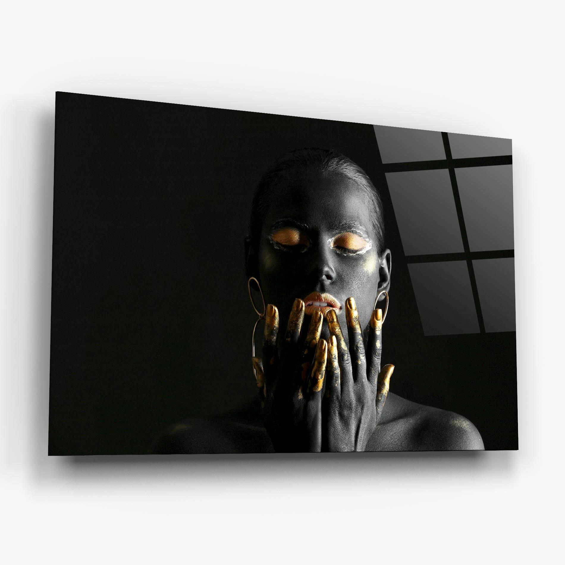 Tablou Sticla Black Golden Makeup mockup 6