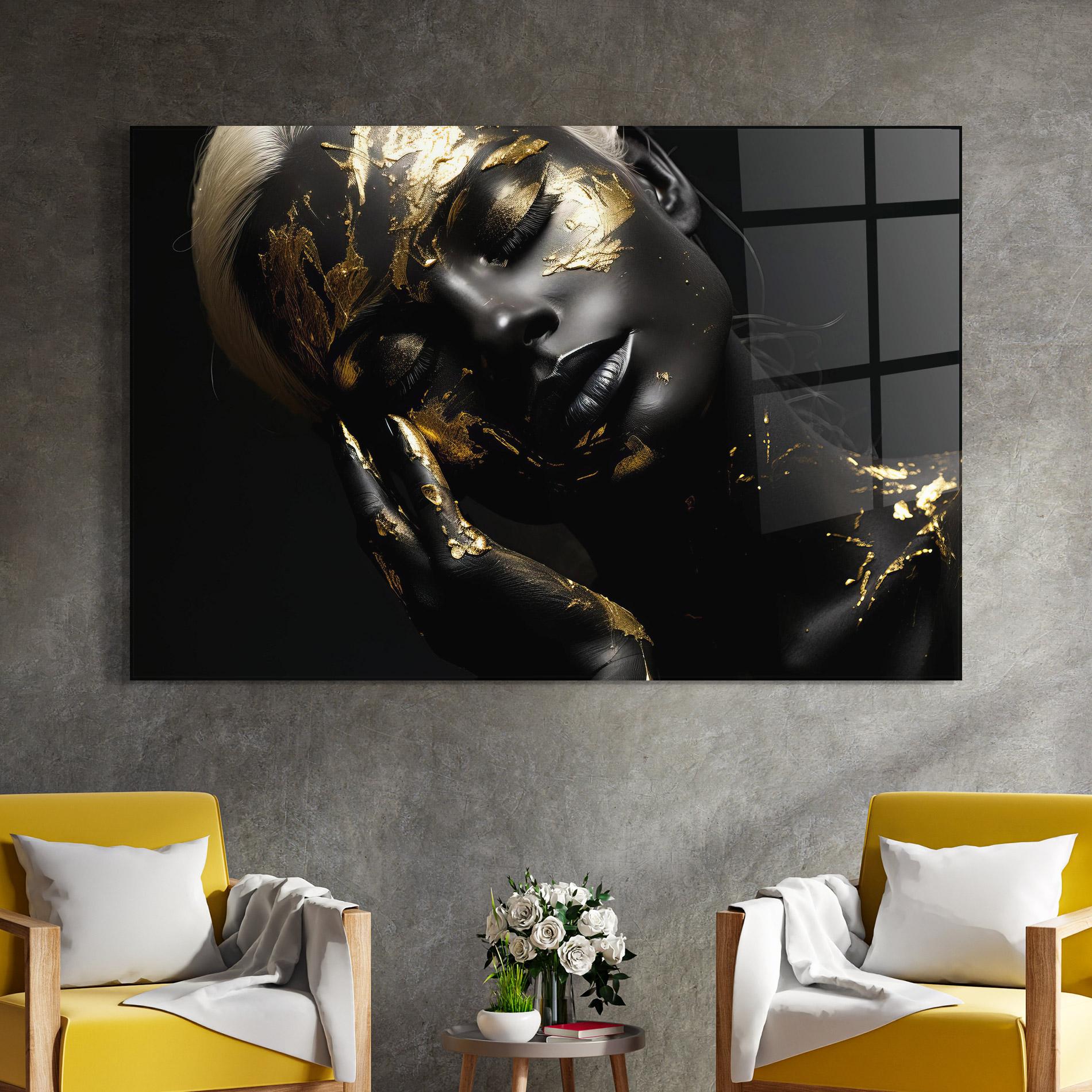 Tablou Sticla Gold Makeup On Black mockup 4