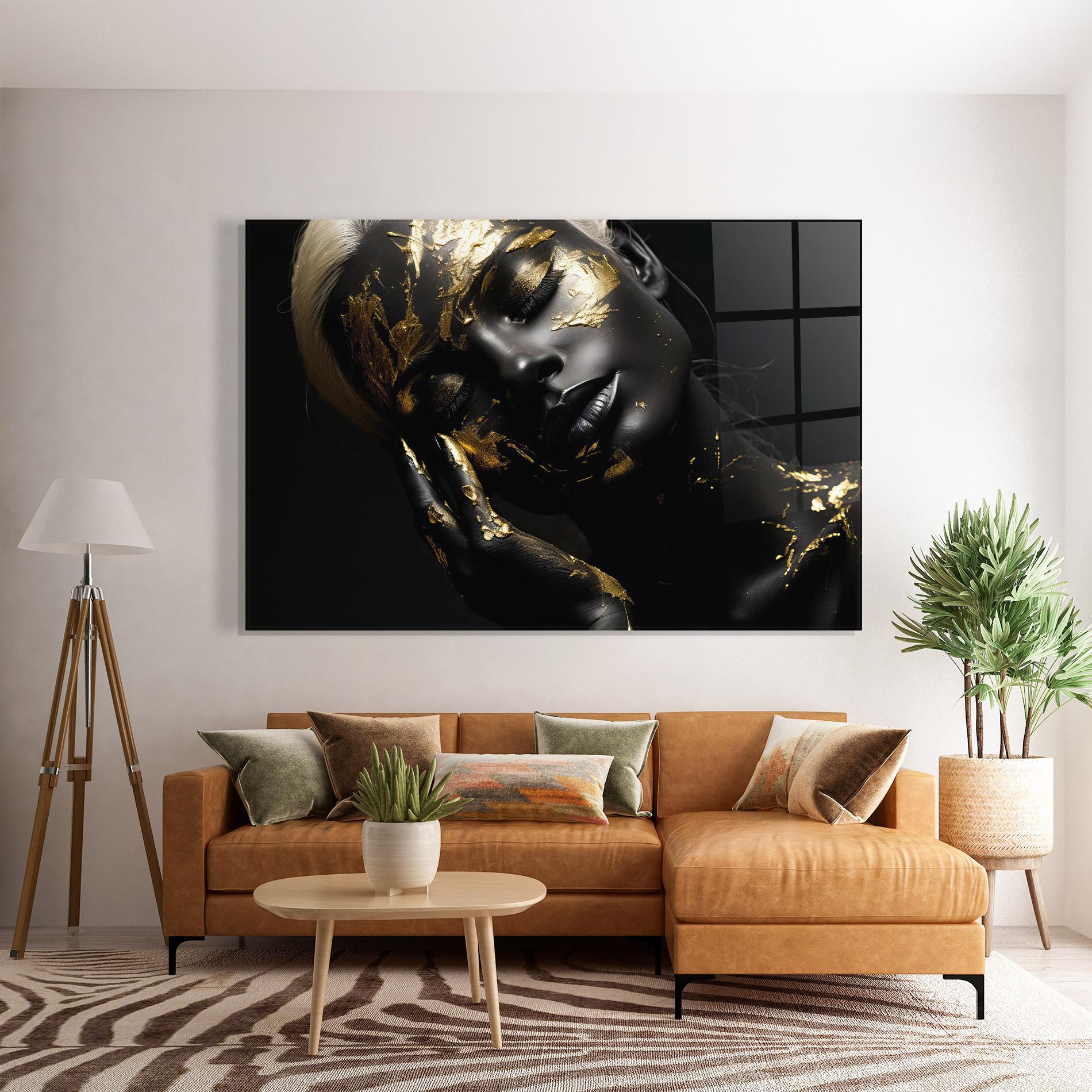 Tablou Sticla Gold Makeup On Black mockup 7