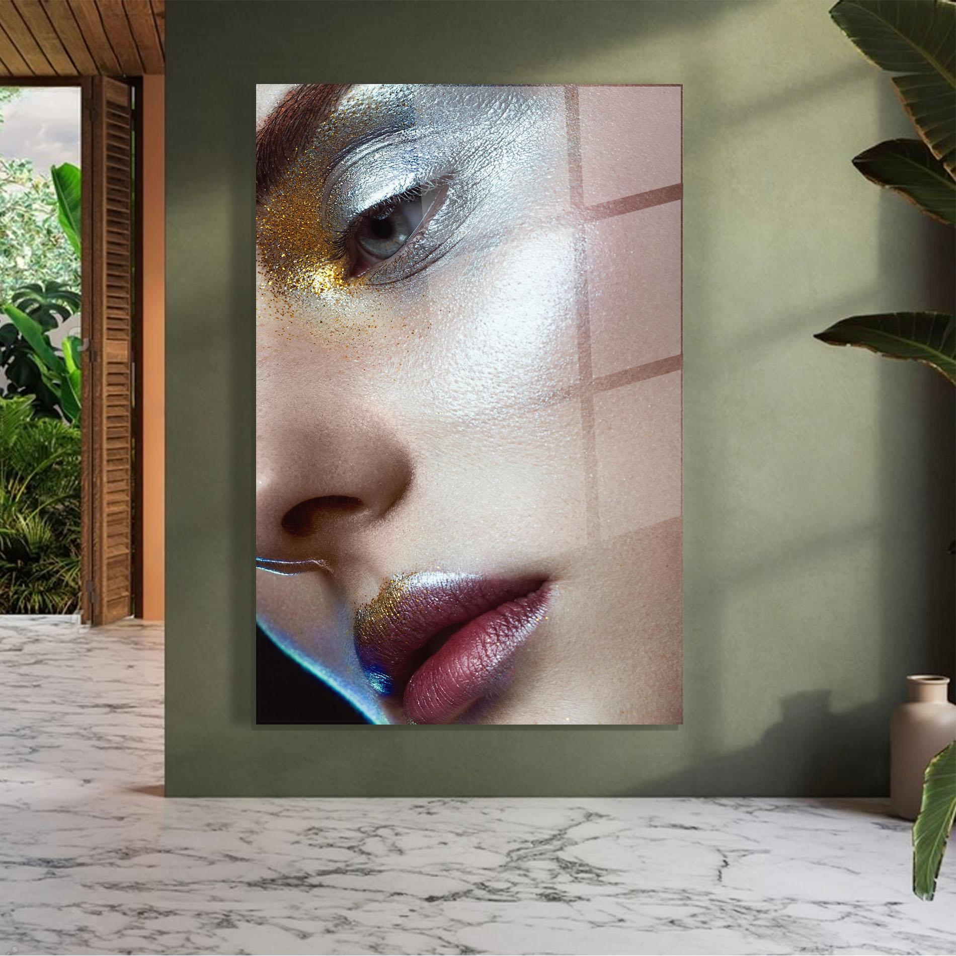 Tablou Sticla Golden Silver Makeup mockup 7