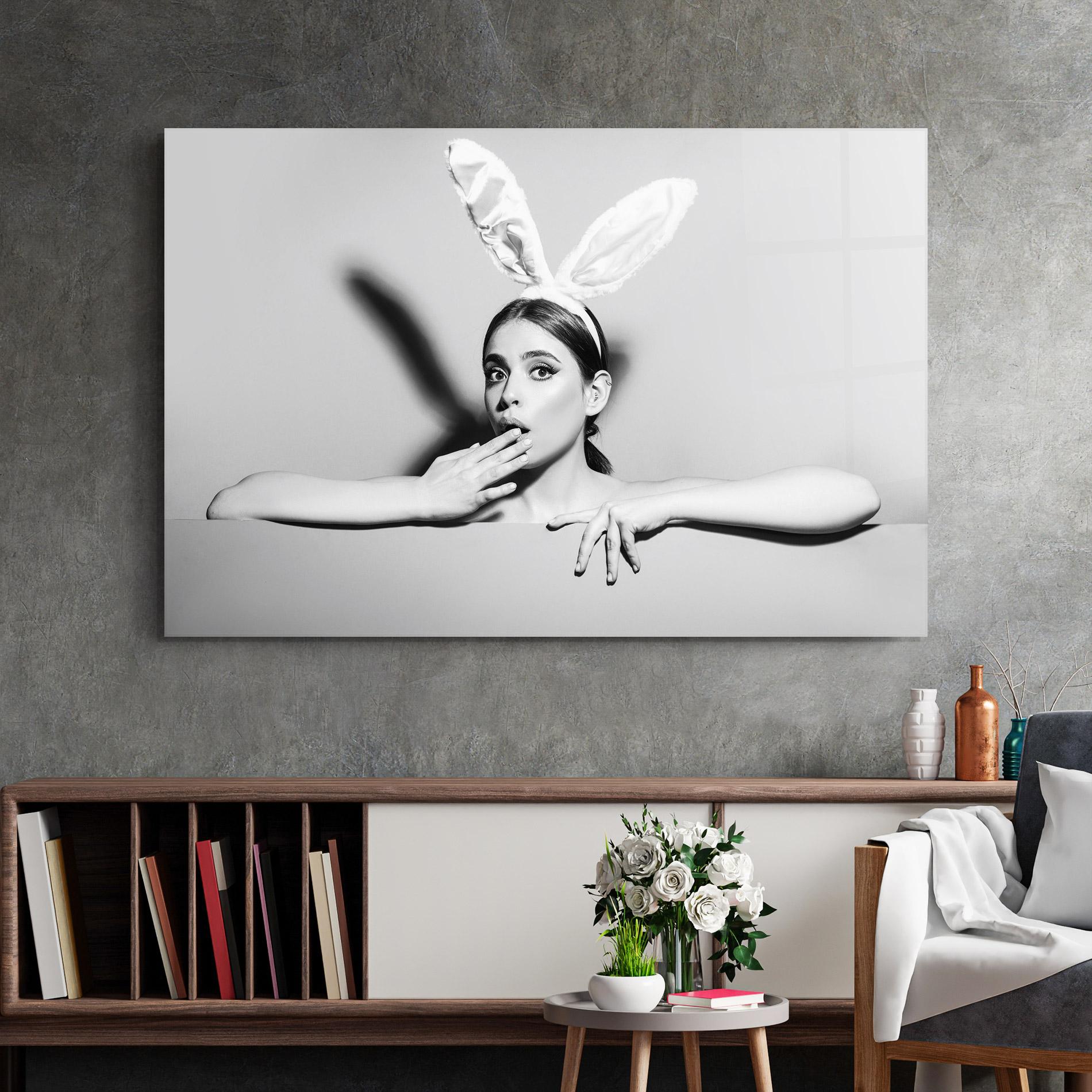 Tablou Sticla Bunny Ears Peeking mockup 2