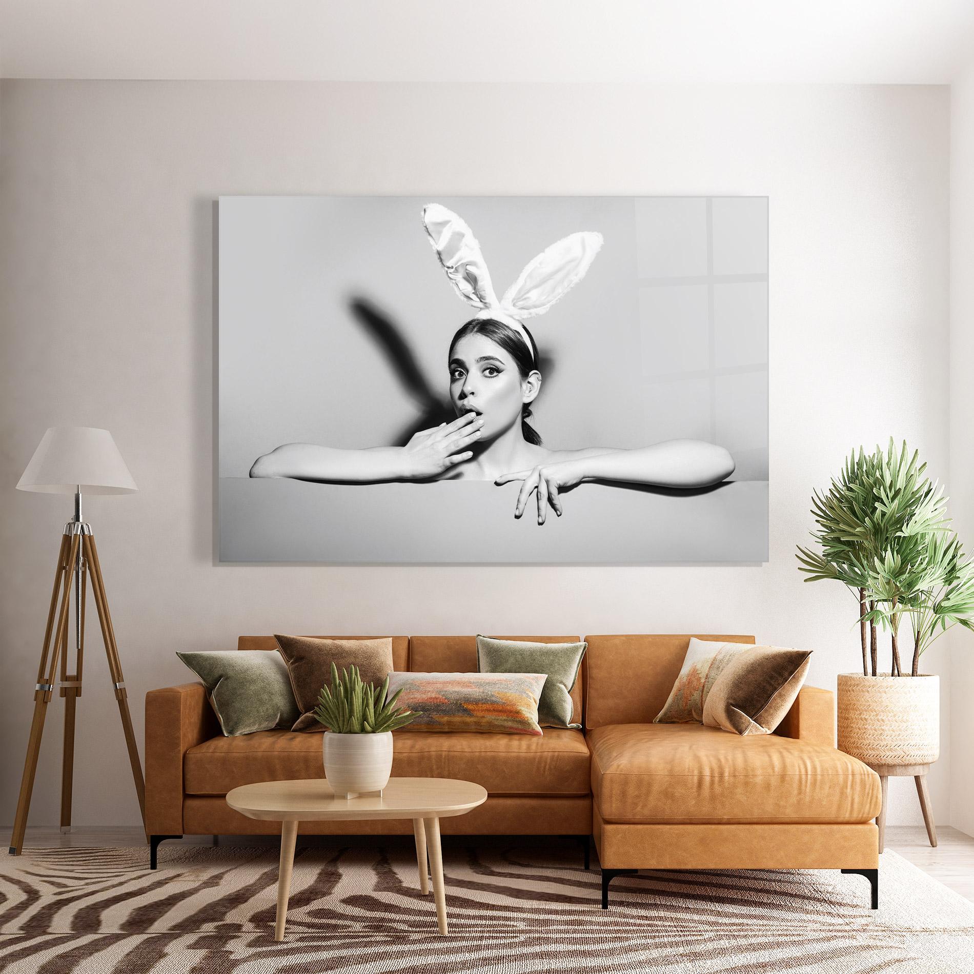 Tablou Sticla Bunny Ears Peeking mockup 7