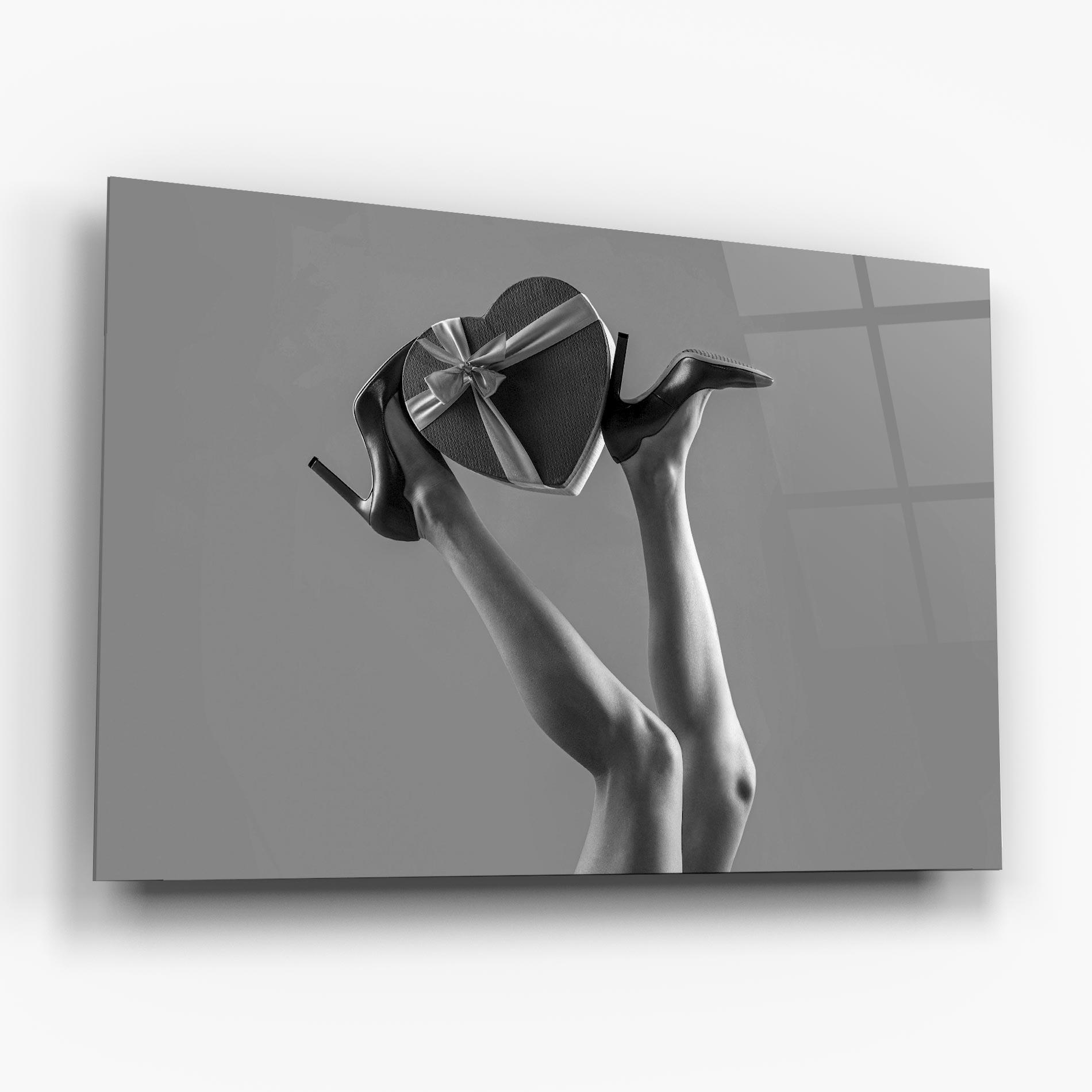 Tablou Sticla Heart Shaped Gift mockup 6