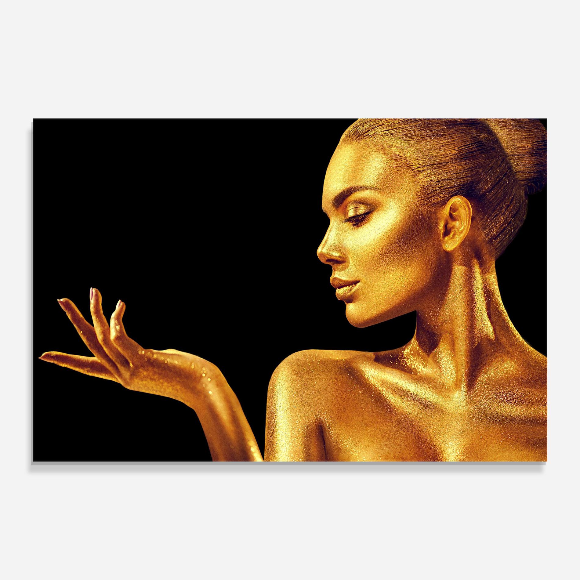 Golden Glamour mockup 0