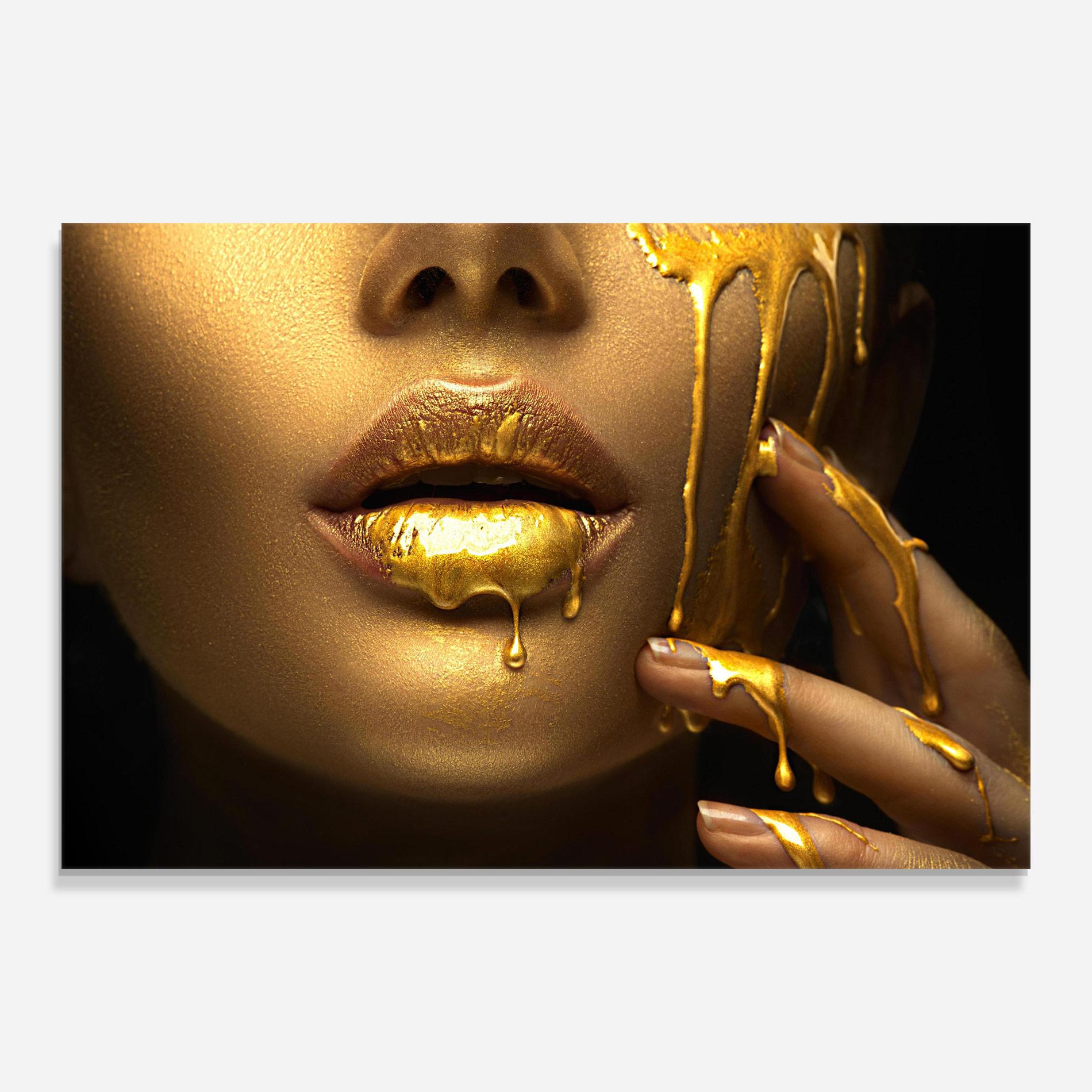 Tablou Sticla Golden Lips mockup 0
