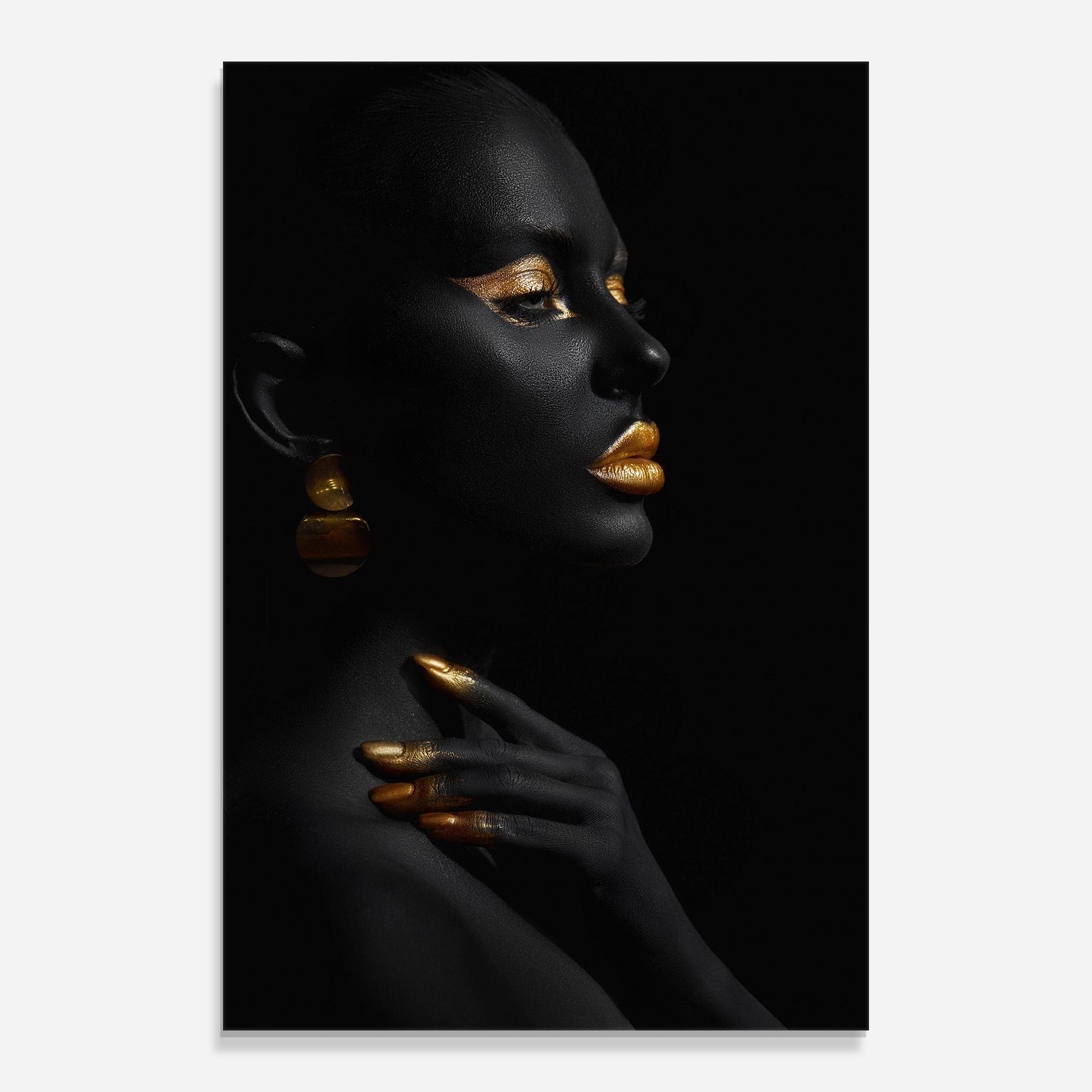 Tablou Sticla Lips Gold Eyelids mockup 0