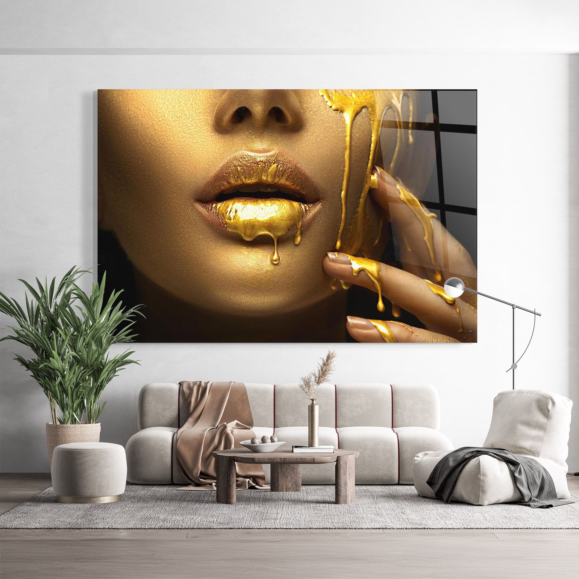 Golden Lips mockup 9