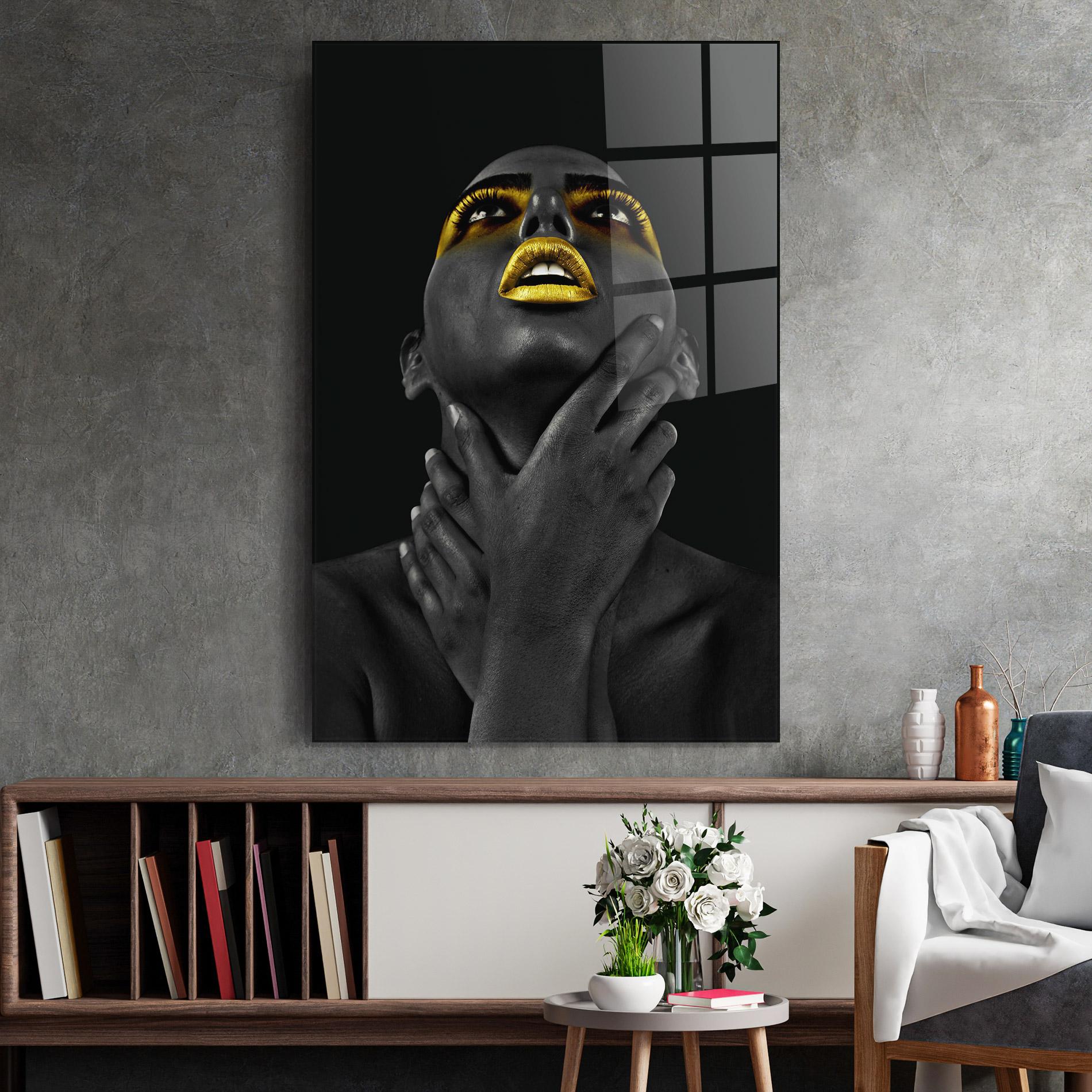 Tablou Sticla Golden Lips Women mockup 2