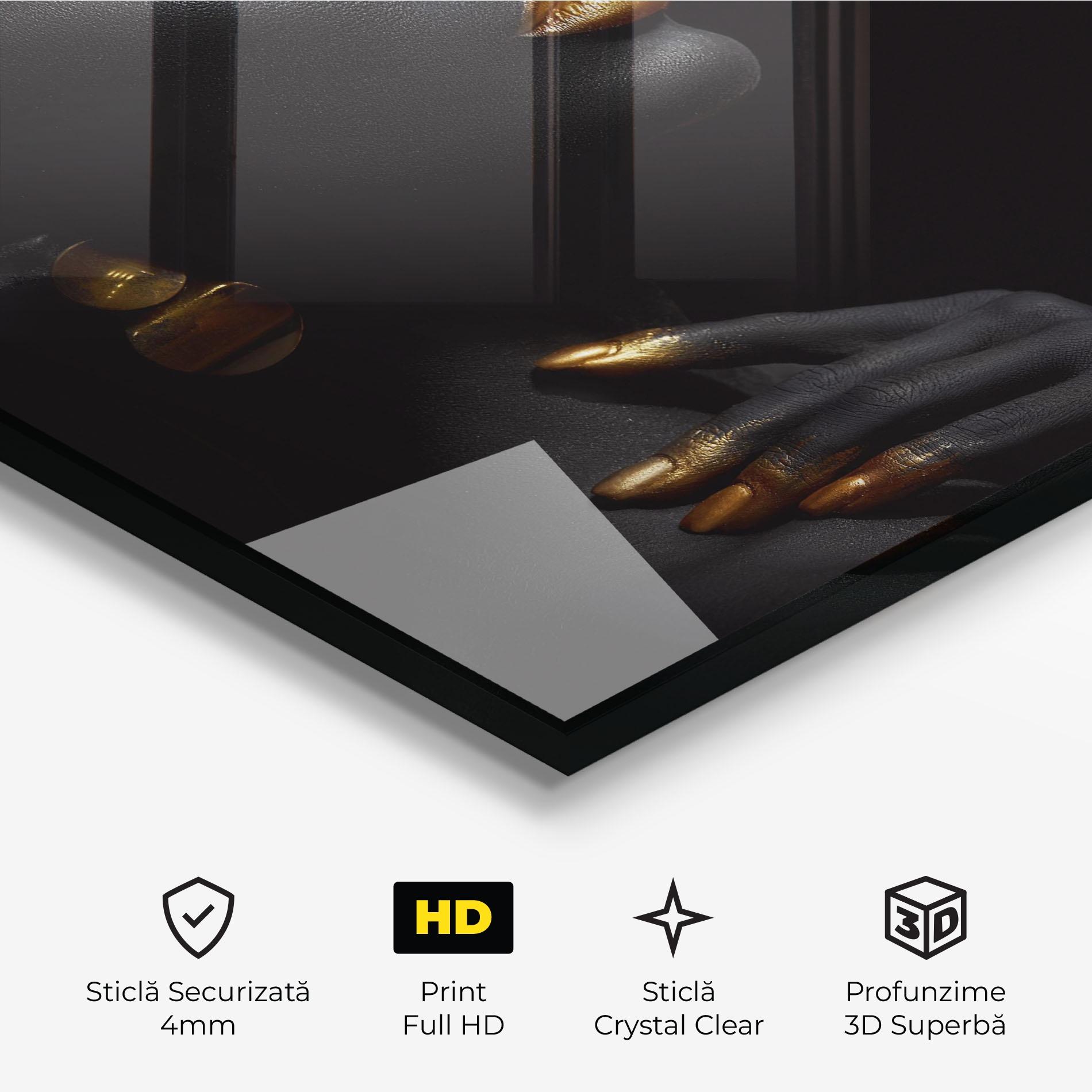 Tablou Sticla Lips Gold Eyelids mockup 3