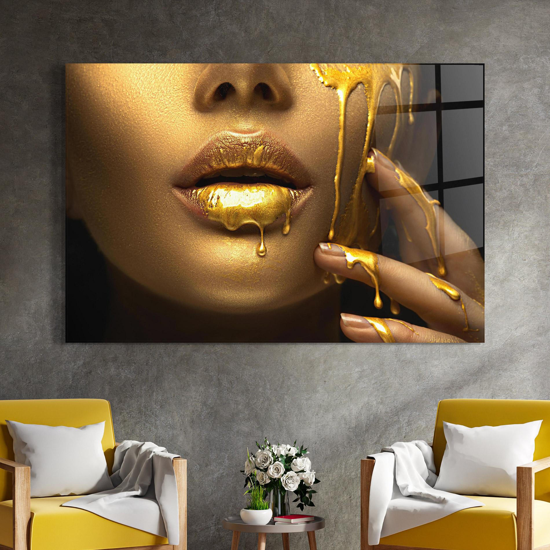 Tablou Sticla Golden Lips mockup 4