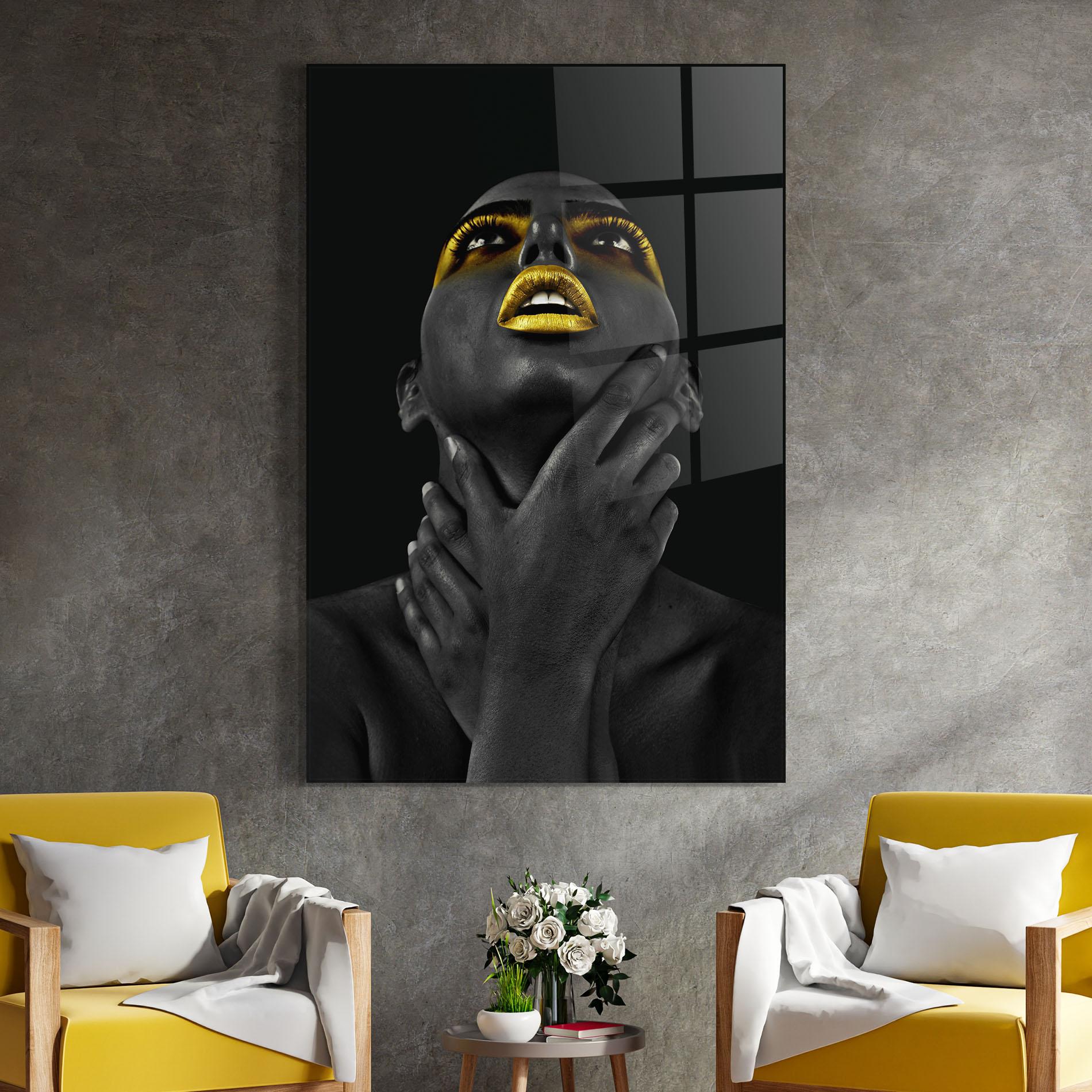 Tablou Sticla Golden Lips Women mockup 4