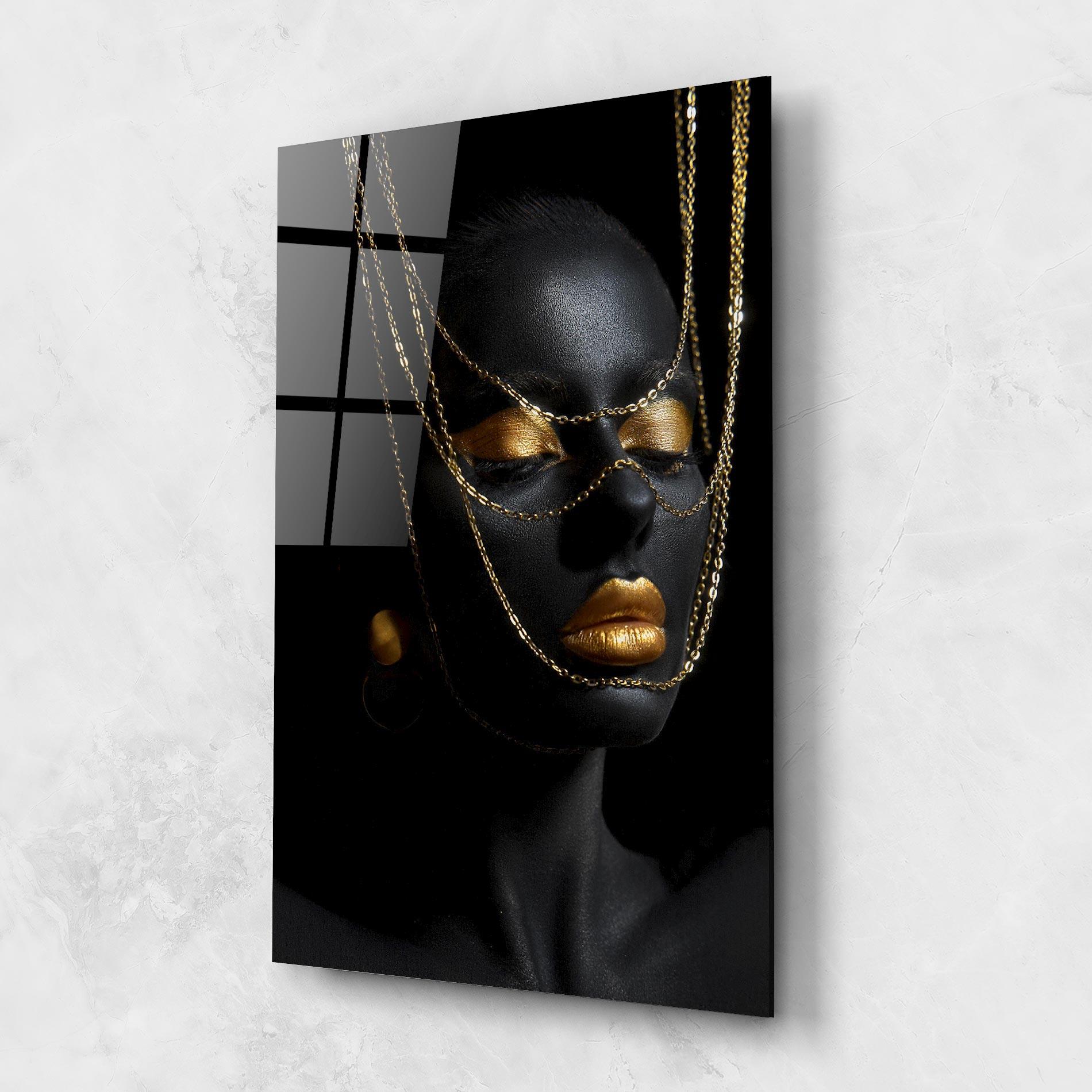 Tablou Sticla Gold Chain Girl mockup 1