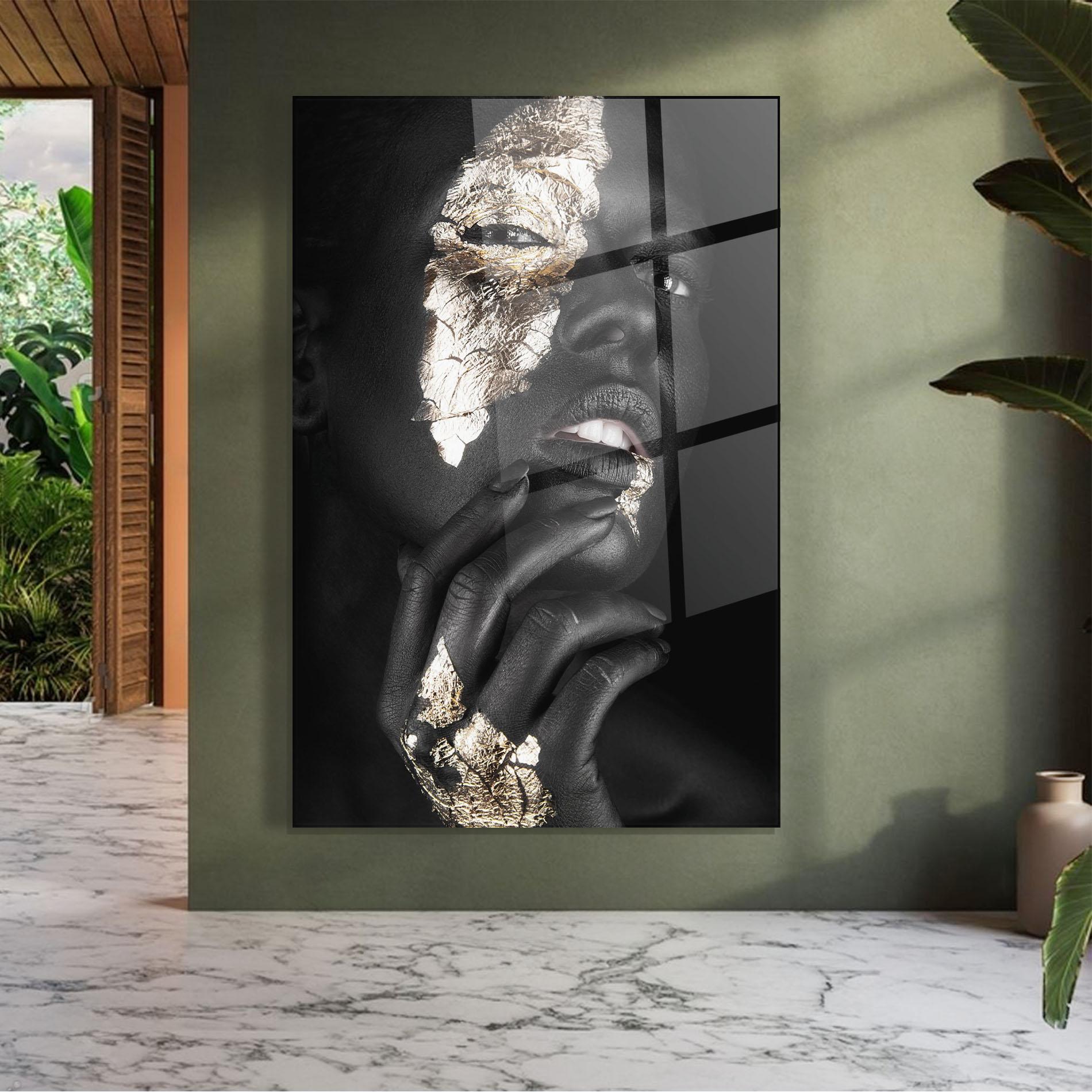 Tablou Sticla Golden Posture mockup 7