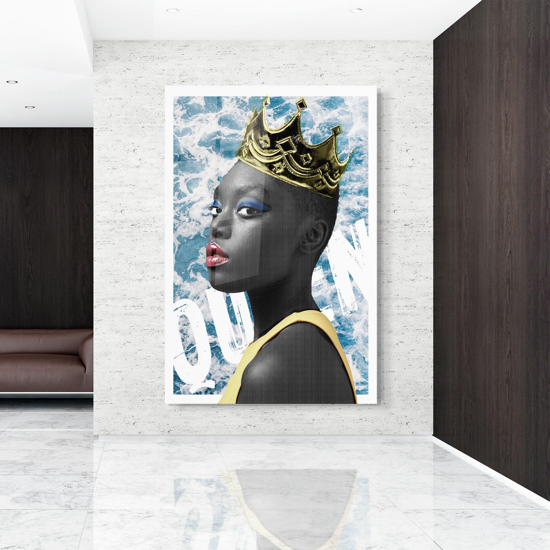 Tablou Sticla American Woman Crown mockup 9