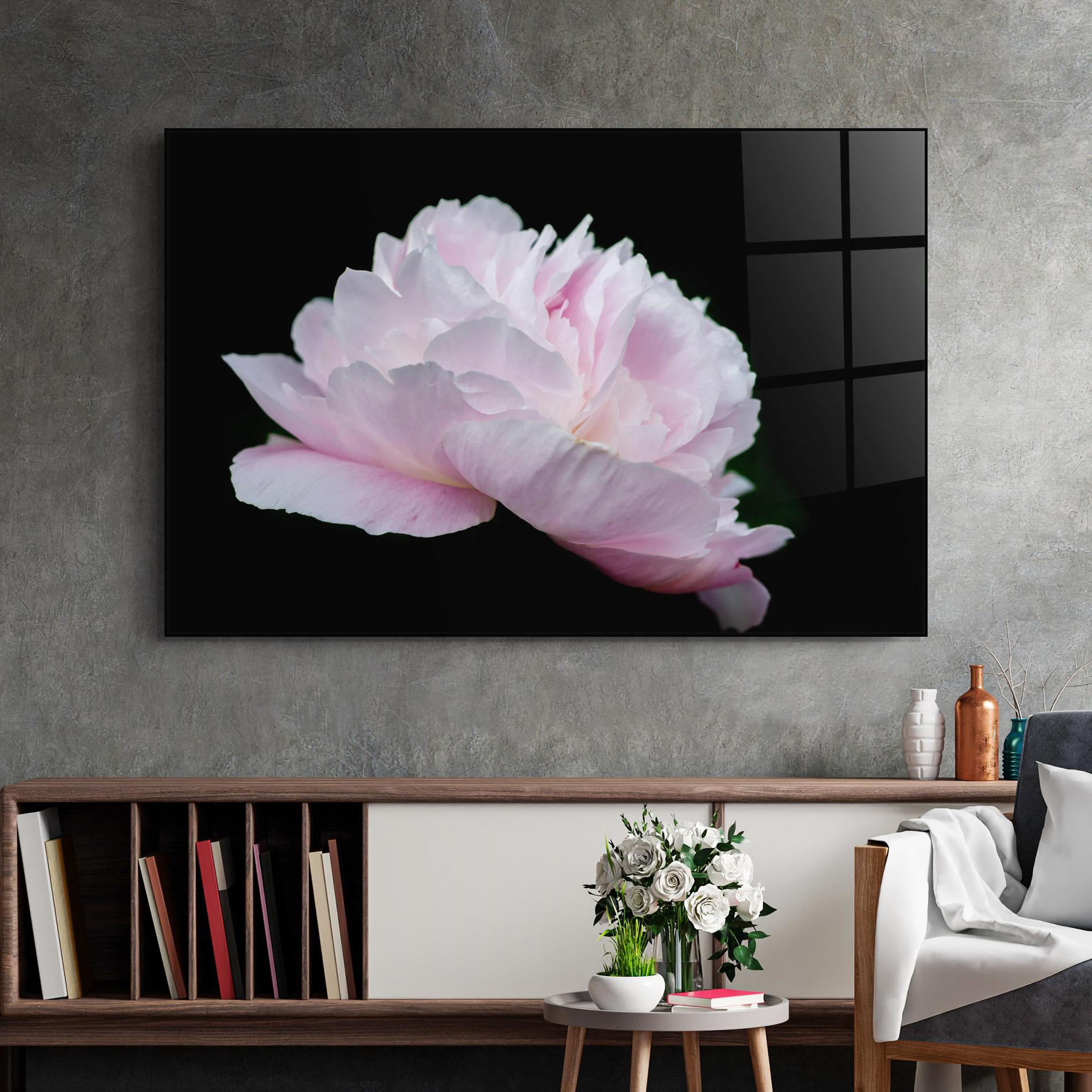 Tablou Sticla Pastel Peony On Black mockup 2