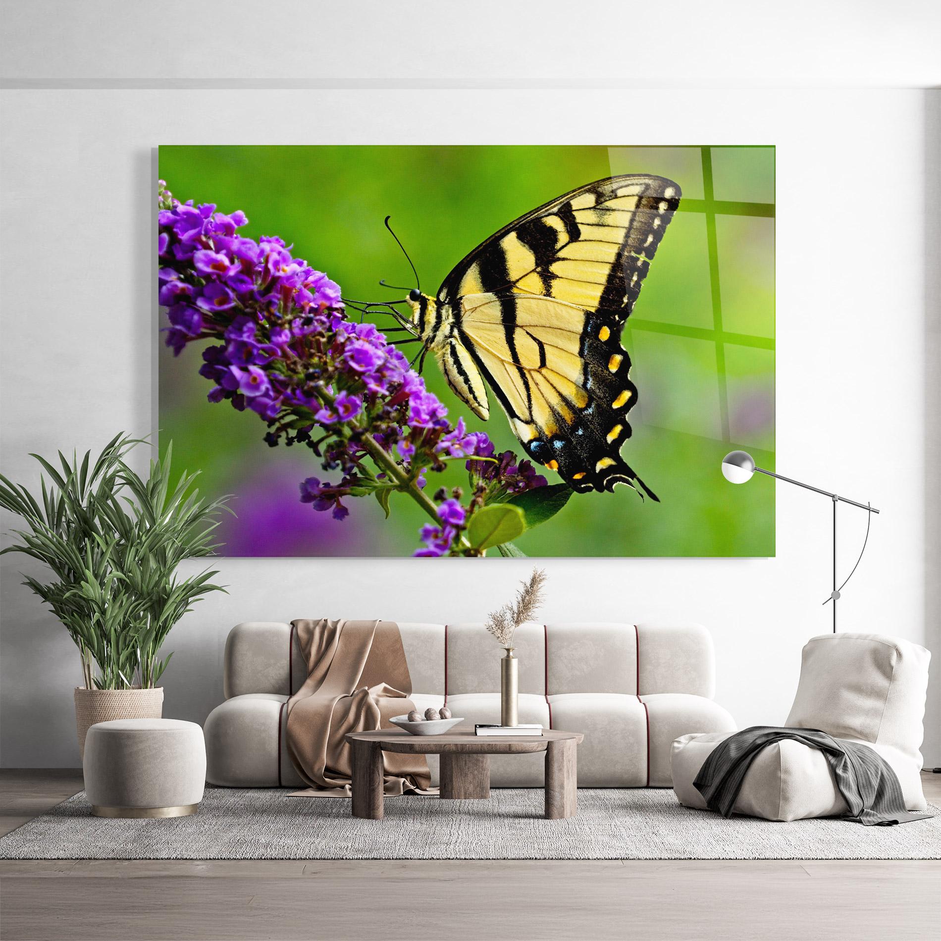 Tablou Sticla Cream Wild Butterfly mockup 9