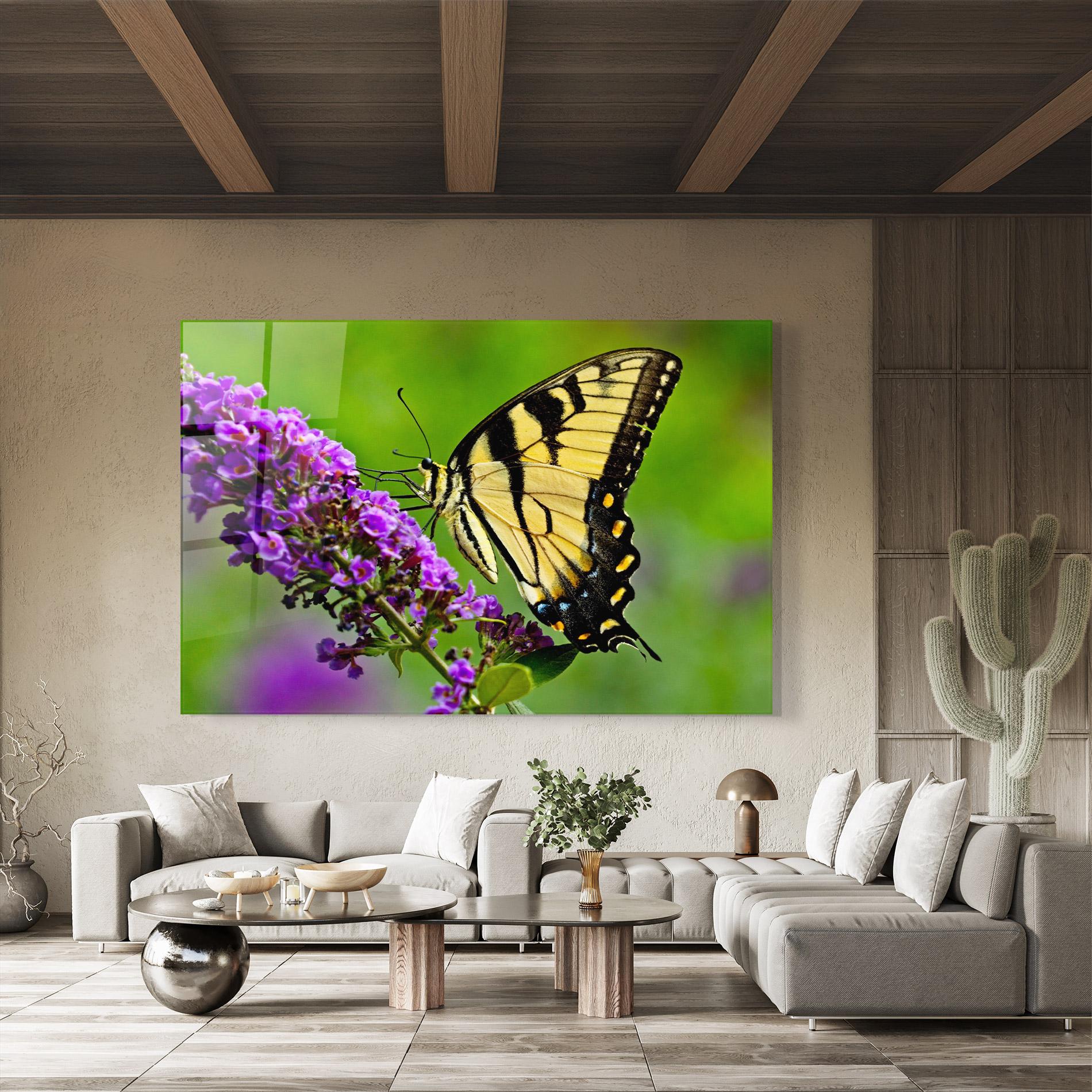 Tablou Sticla Cream Wild Butterfly mockup 8