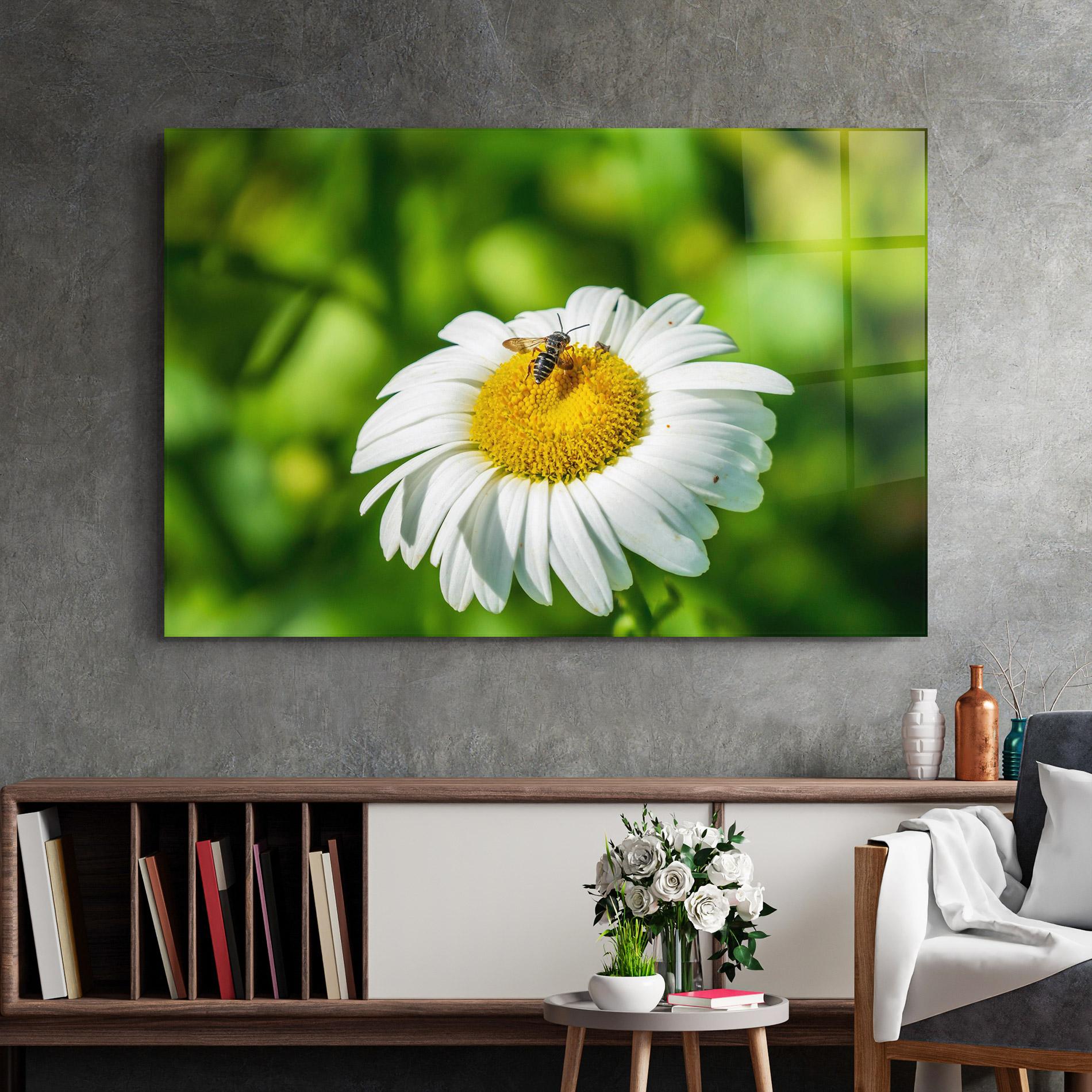 Tablou Sticla Flying On The Daisy mockup 2