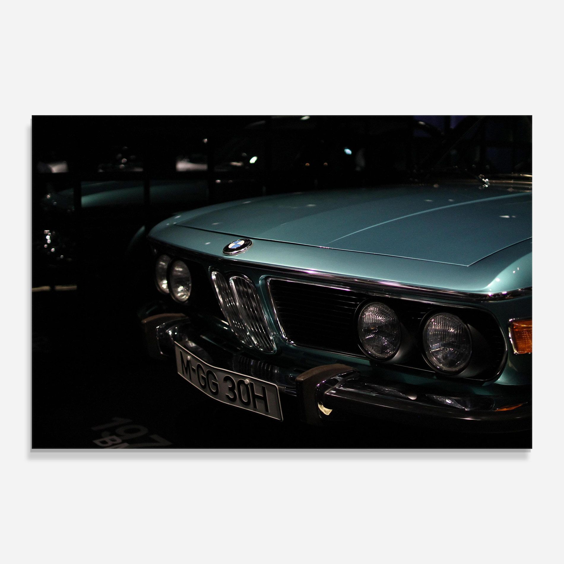 Old Bmw Headlight mockup 0