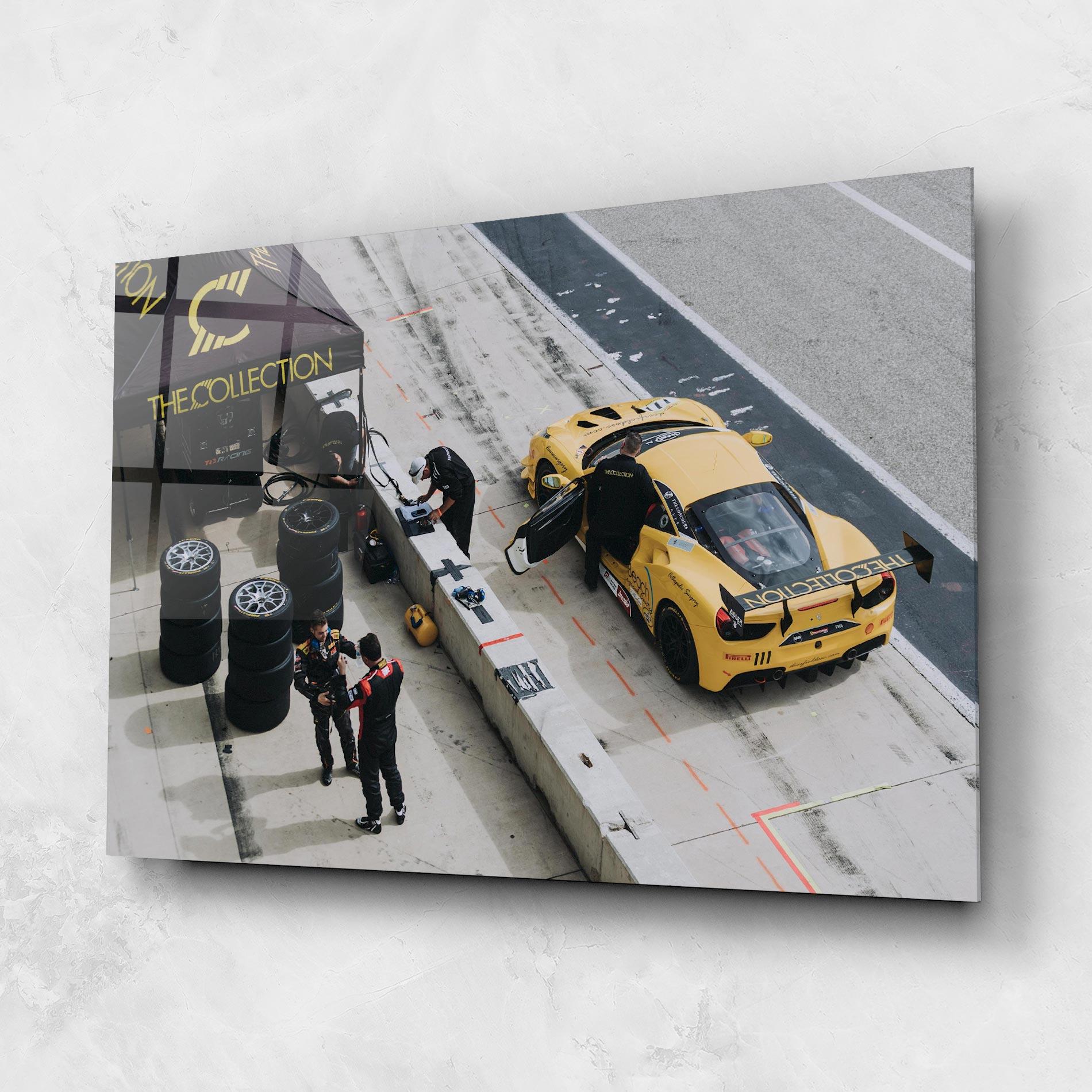 Tablou Sticla Yellow Race Car mockup 1
