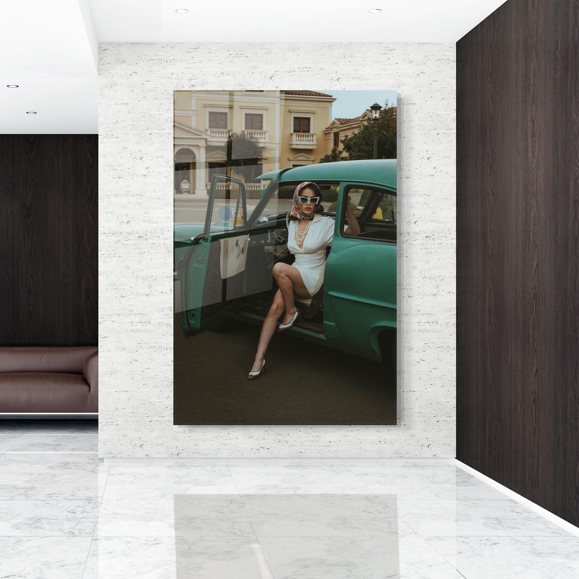 Tablou Sticla Lady Vintage Cat mockup 9