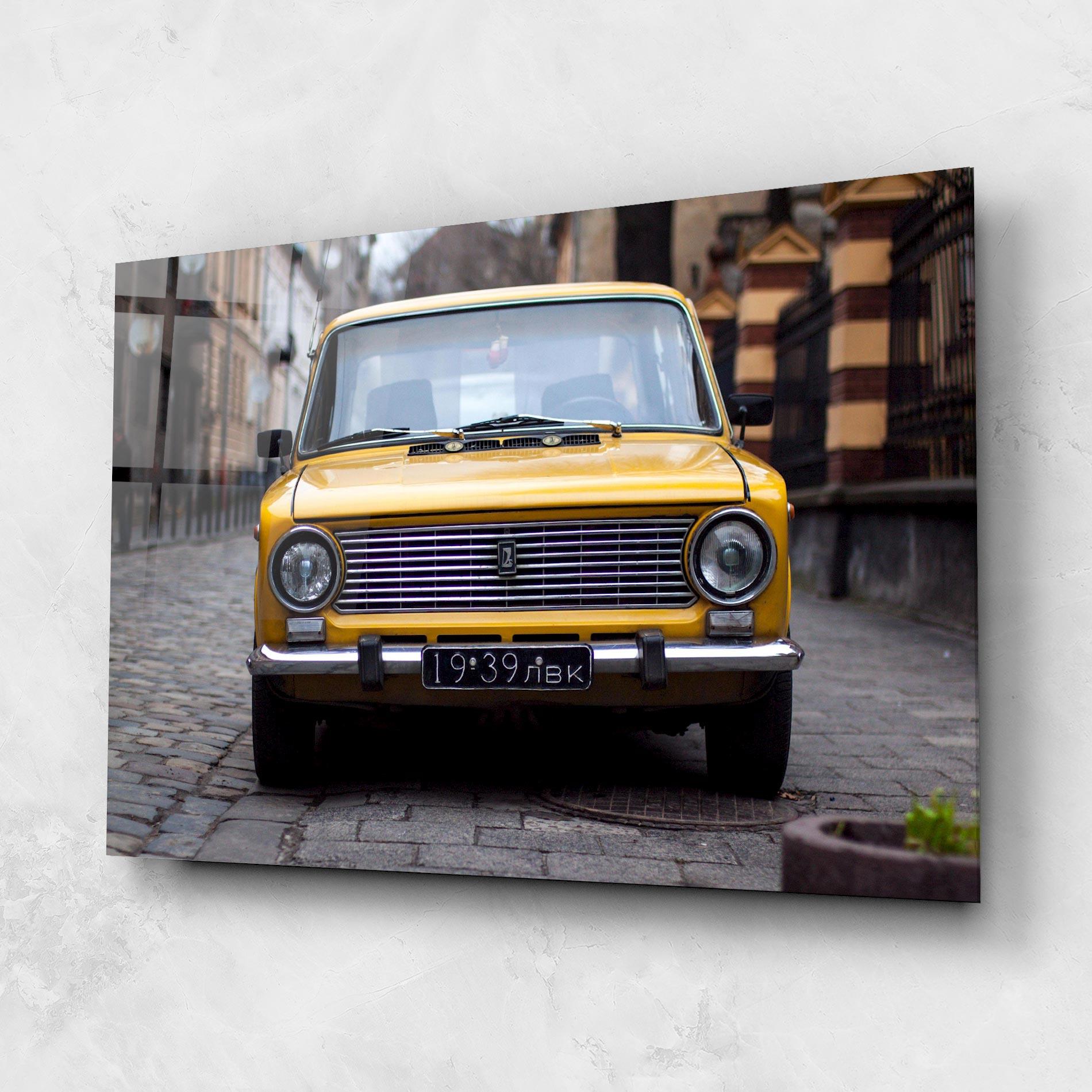 Tablou Sticla Old Yellow Car mockup 1