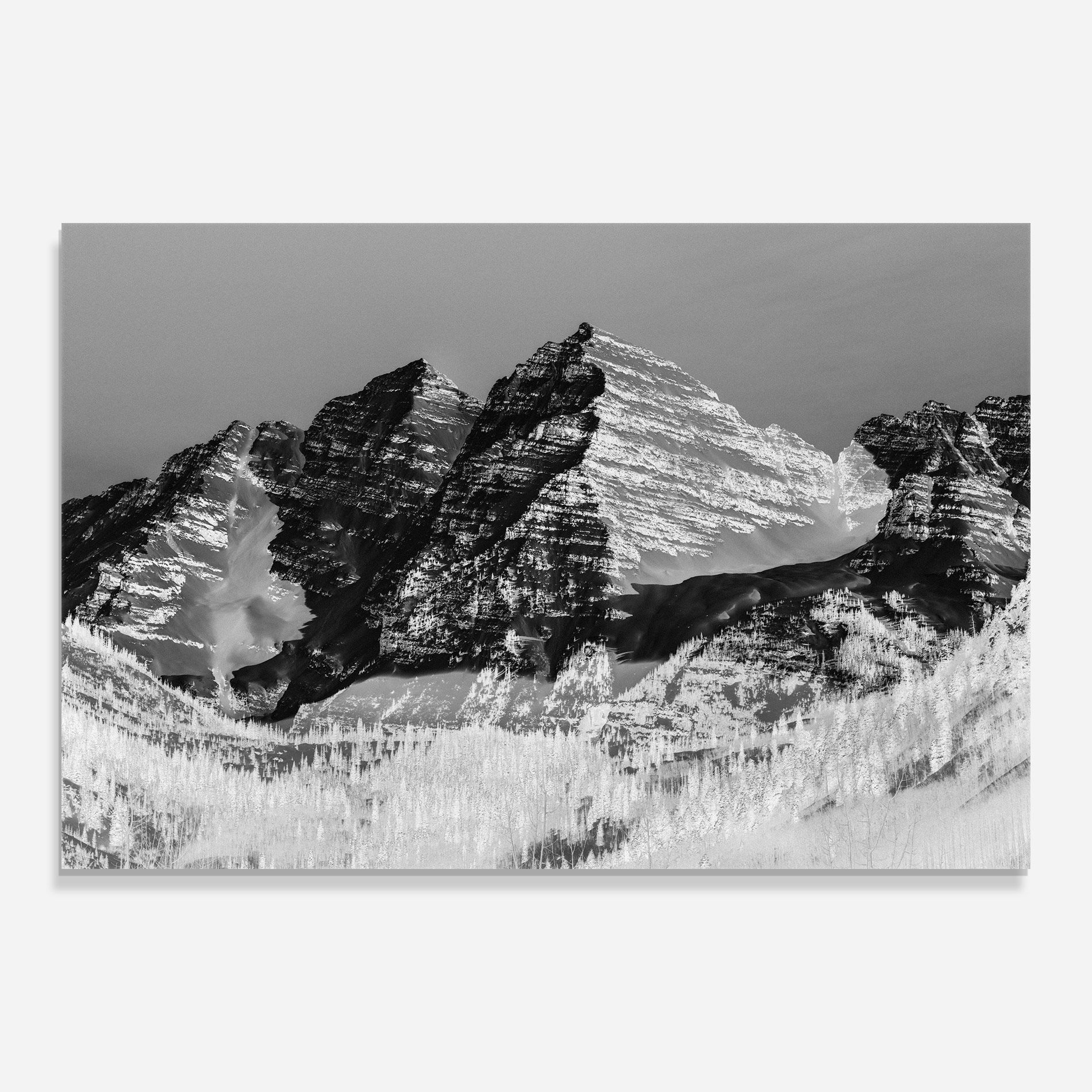 Green Shades Mountain mockup 0
