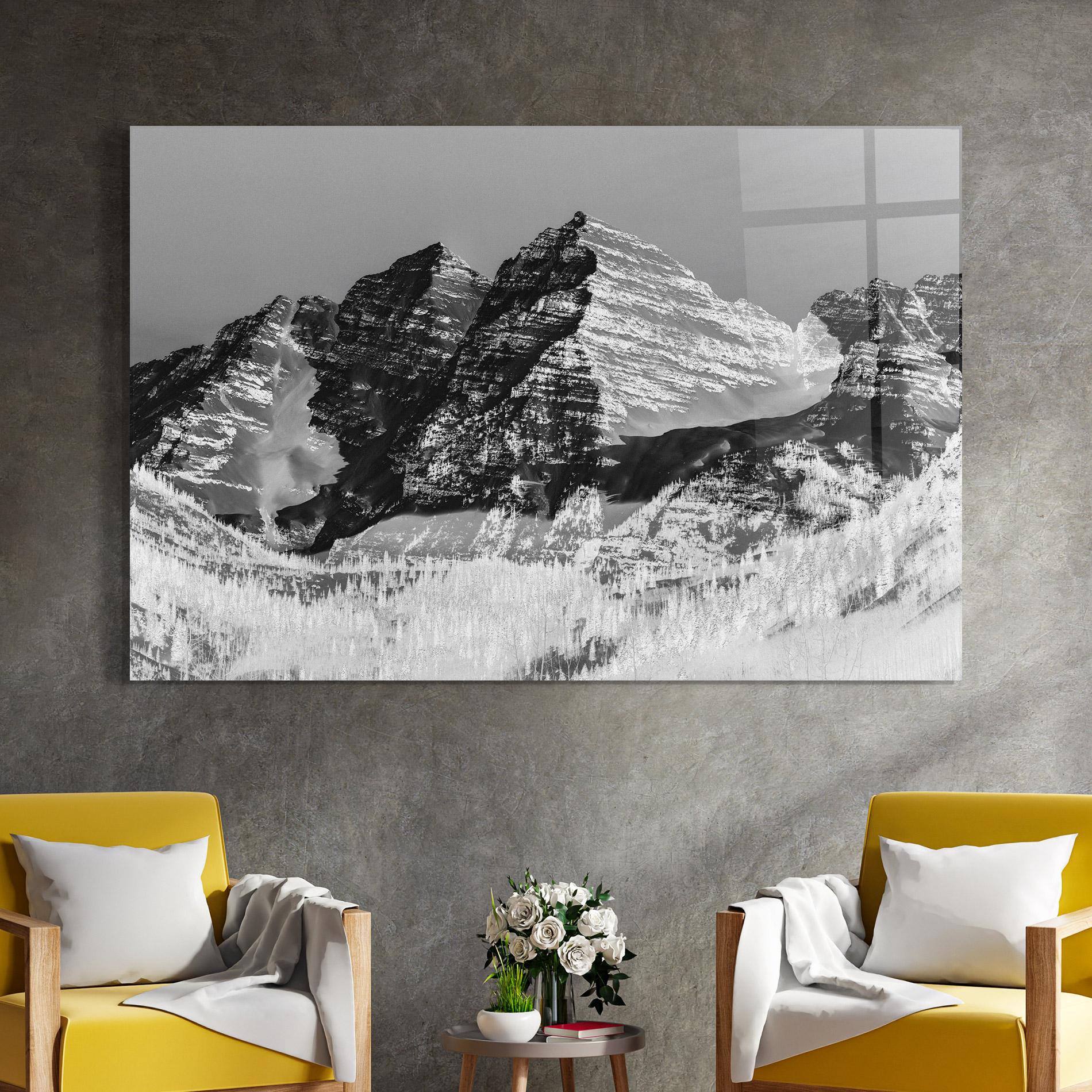 Tablou Sticla Green Shades Mountain mockup 4