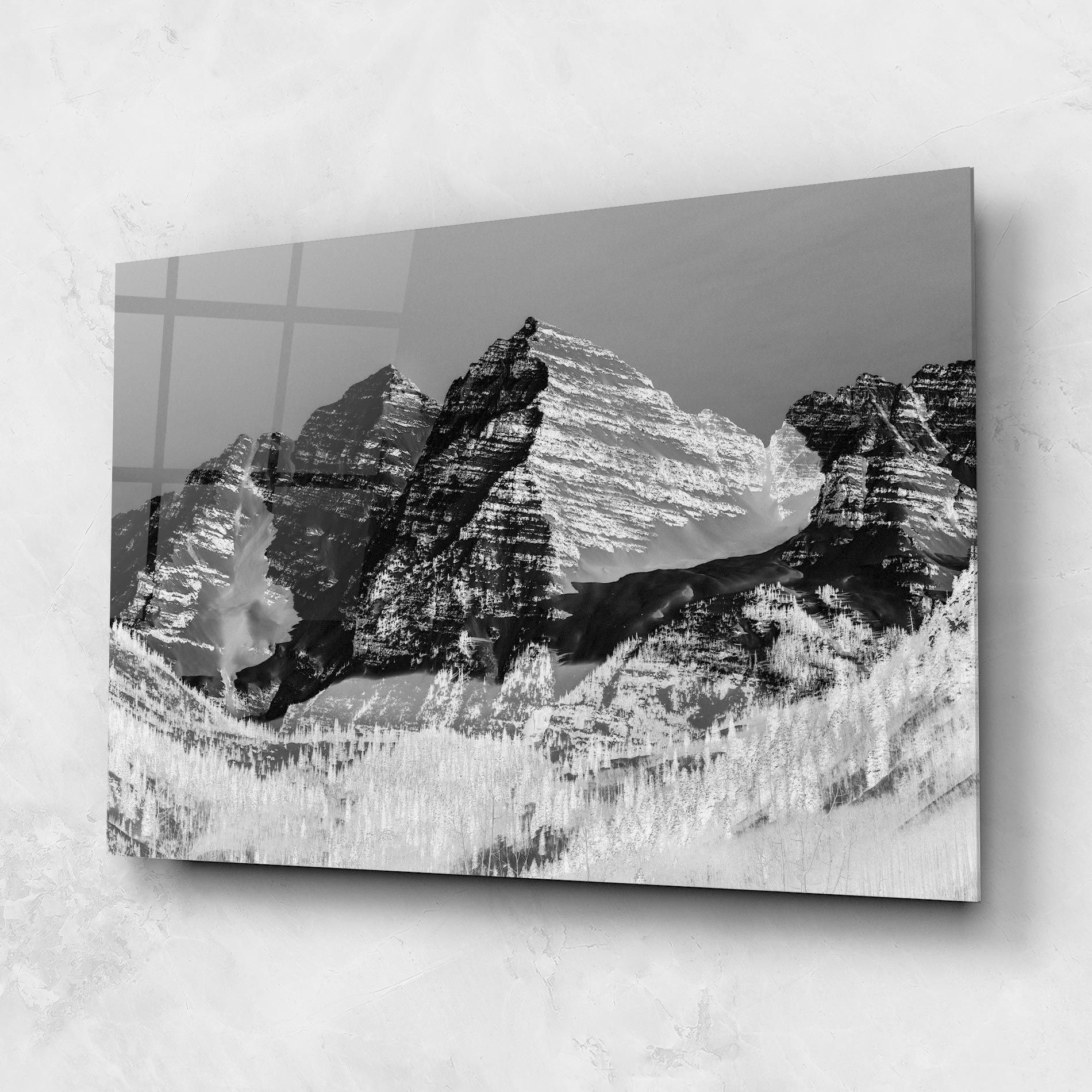 Green Shades Mountain mockup 1